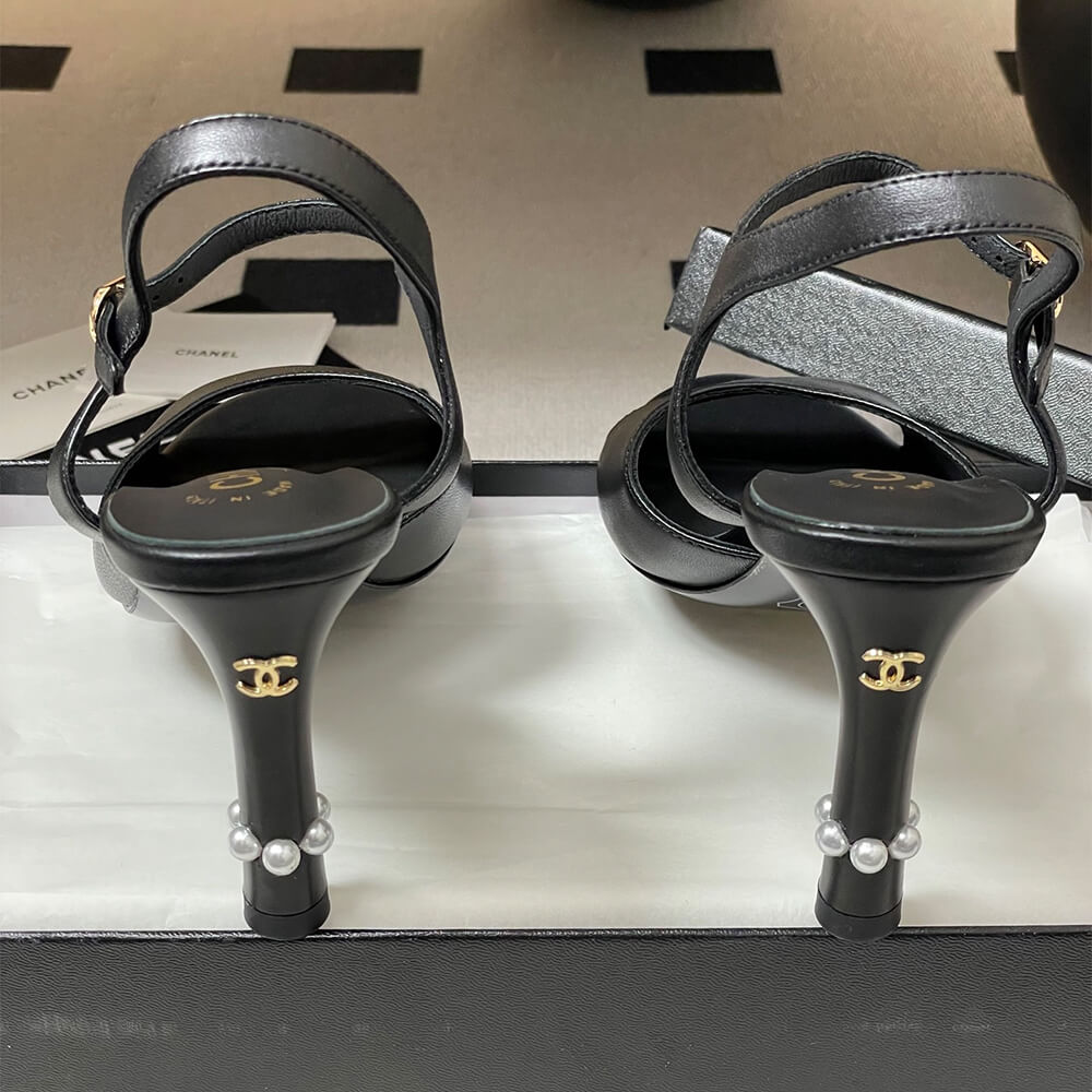 CHANEL Sandals - Top Club