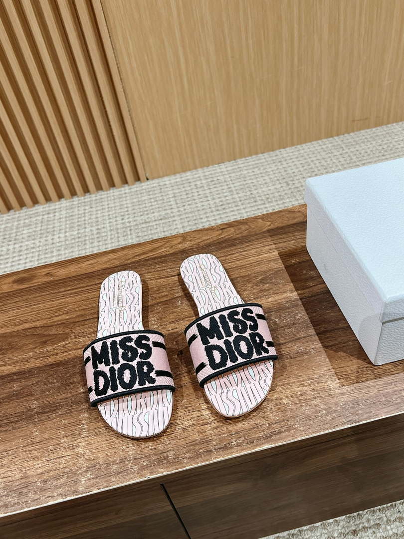 Dior KCO109EZO Dway Slide Embroidered Cotton Miss Dior Allover Motif Shoes D82990 - Sneaker Replica Workshop