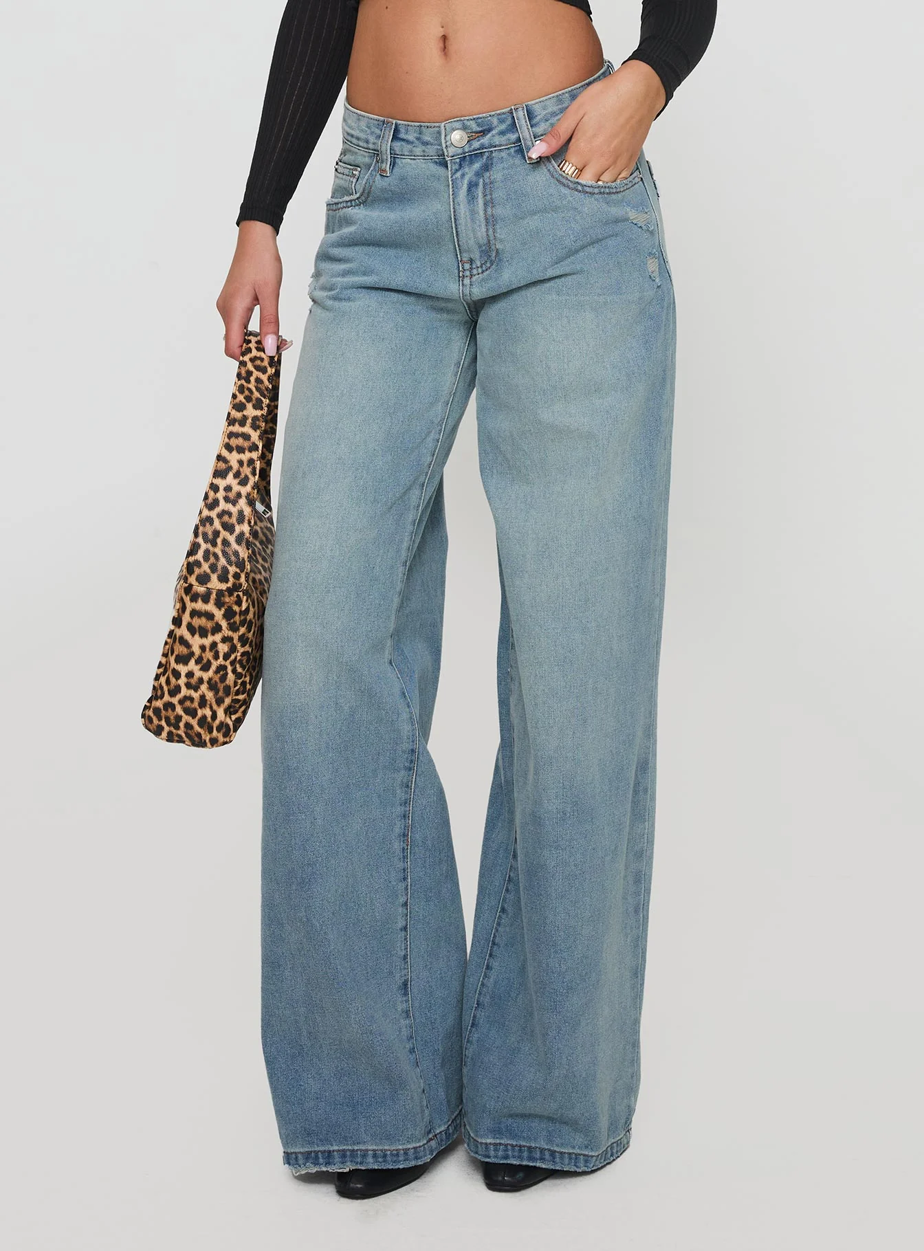 Demie Mid Rise Wide Leg Jeans Light Blue Wash
