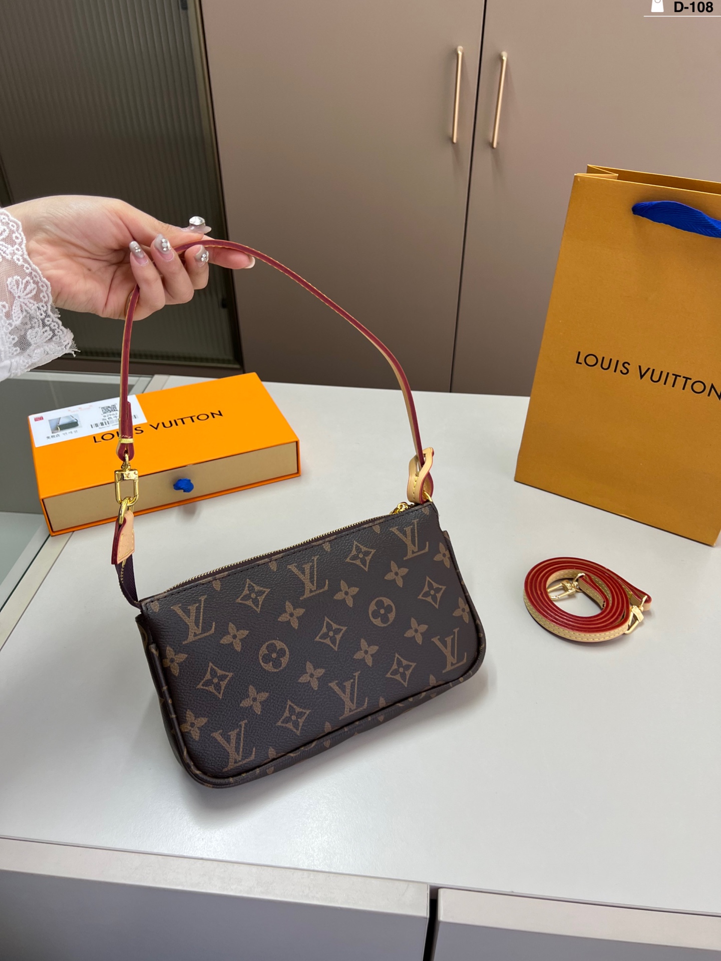 Louis new arrival IVY bag size: 21*12 cm - Top Club