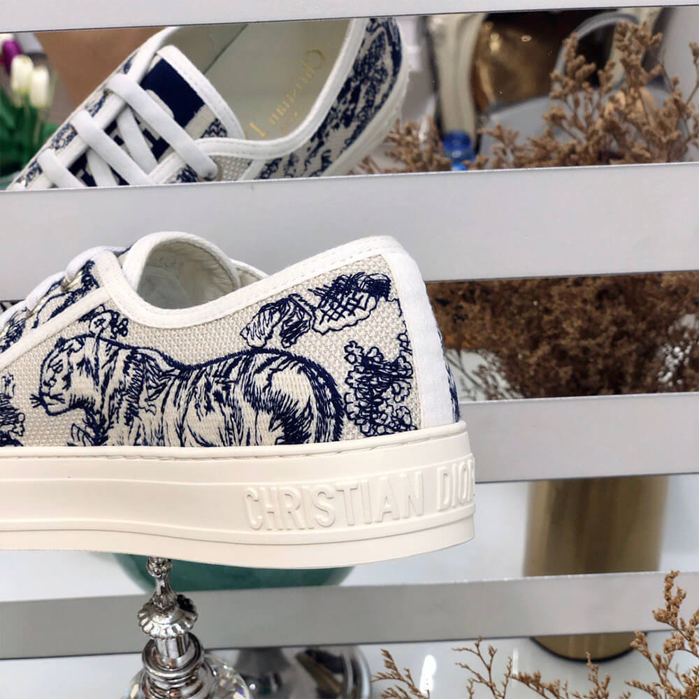 WALK N DIOR SNEAKER - Top Club