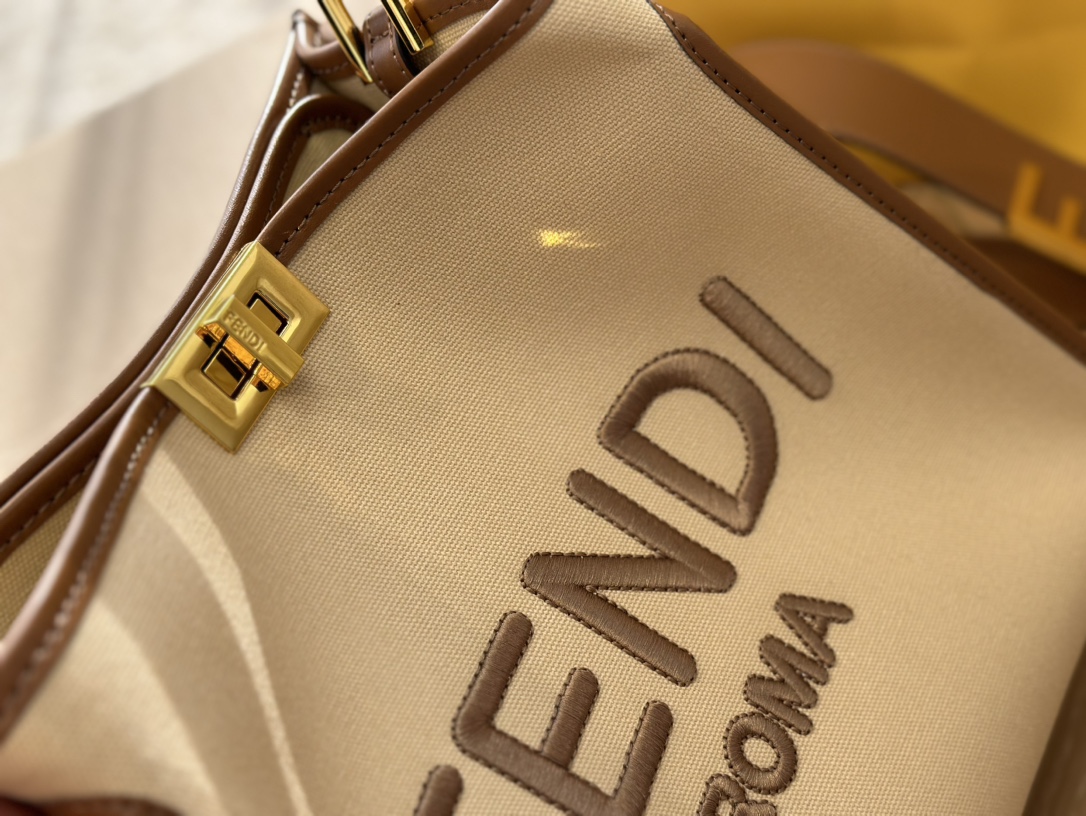 fen peekabo tote bag size : 32*27cm - Top Club