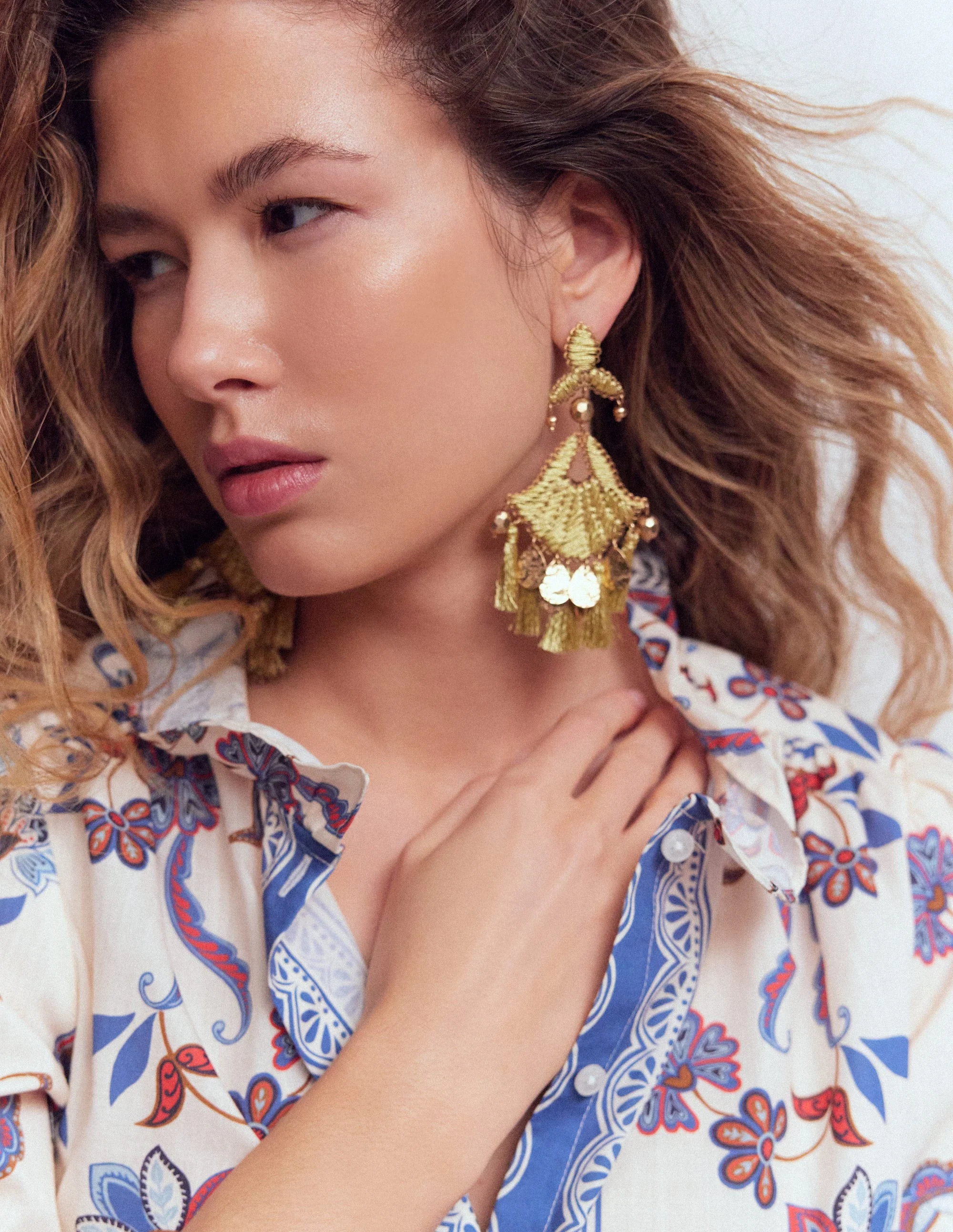 Mega-Ohrringe mit Motiv-Goldfarbe