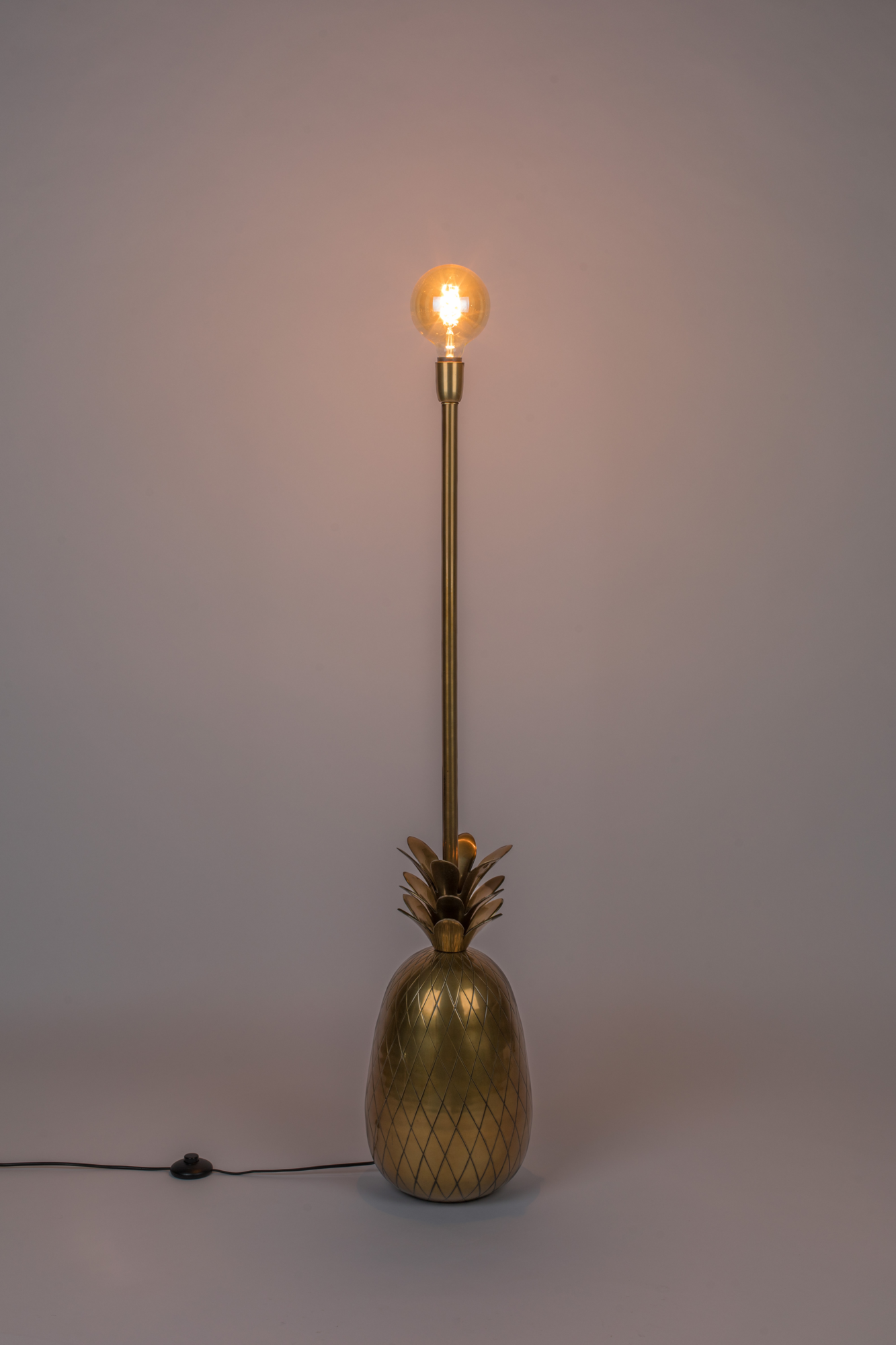 Bold Monkey vloerlamp Juicy pineapple Goud