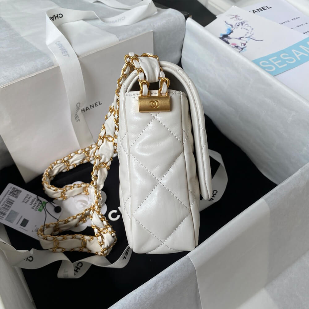 CHANEL MINI FLAP - Top Club