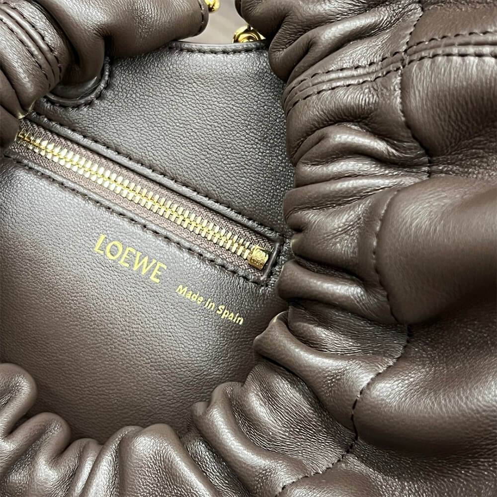 Loewe Small Squeeze bag in nappa lambskin - Top Club