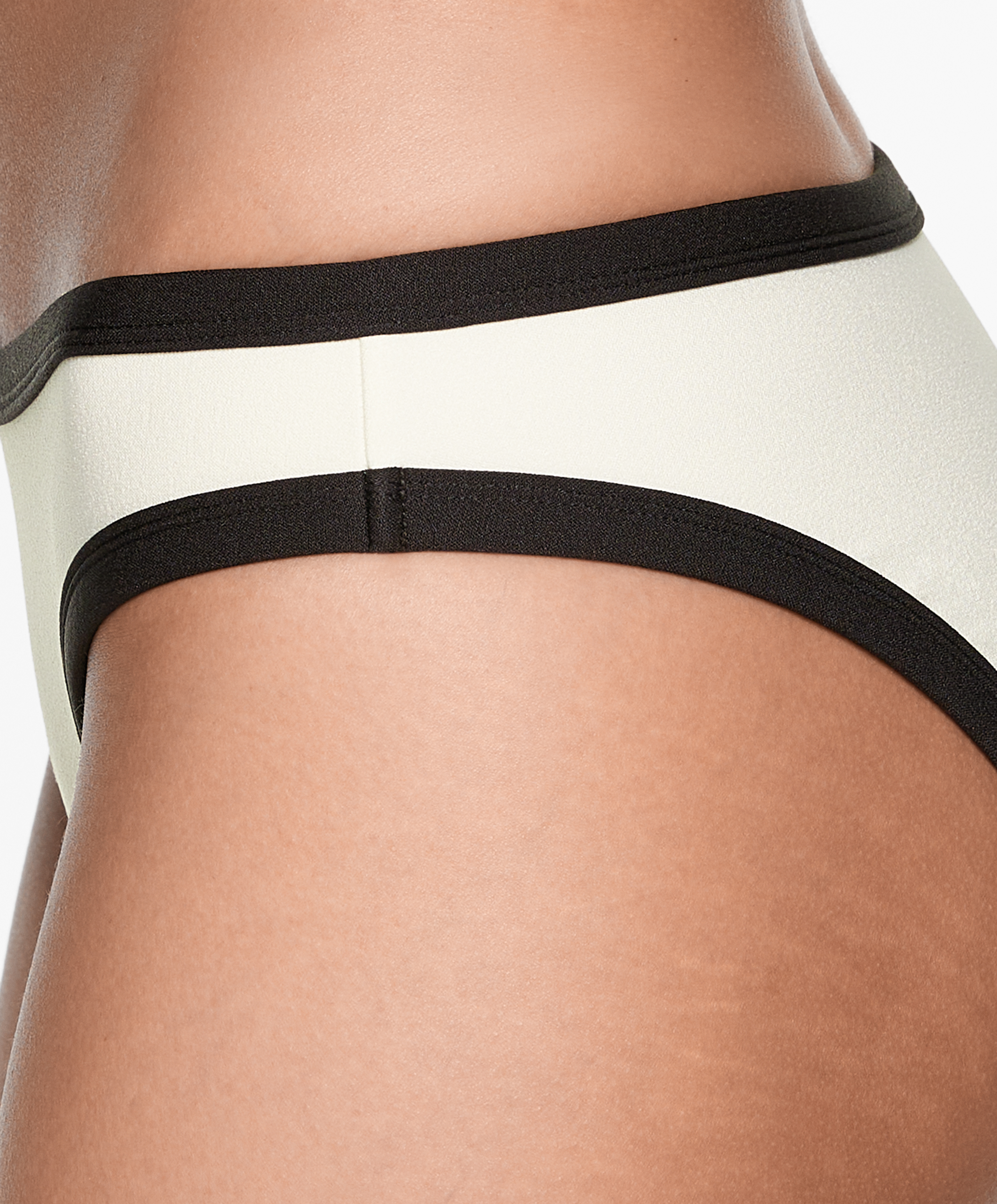 OYSHO Contrast trim classic bikini briefs