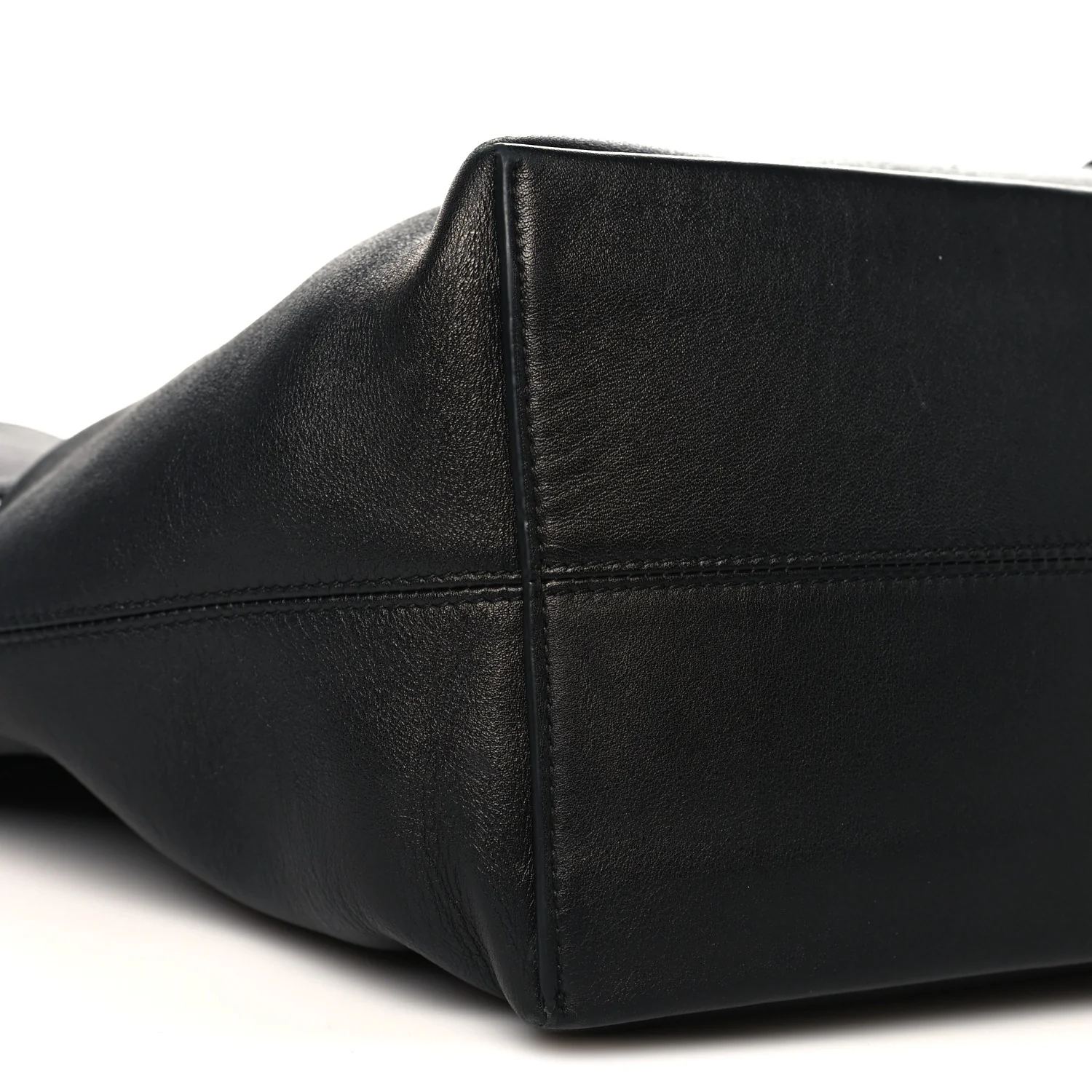 Silky Calfskin Medium Sawyer Messenger Bag Black - Top Club