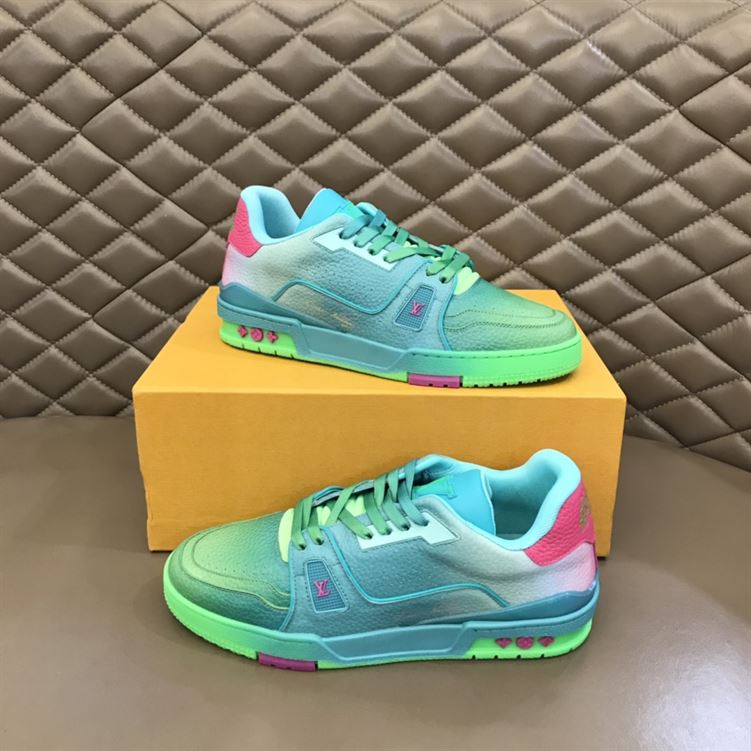 LOUIS VUITTTON TRAINER SNEAKERS IN GREEN GRAINED CALF LEATHER   LVS002 - Sneaker Replica Workshop