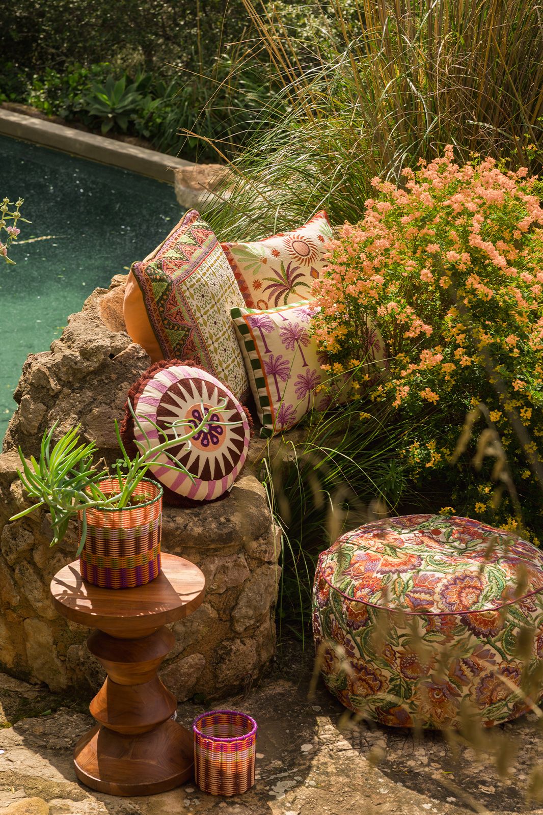 Houten bijzettafel chess