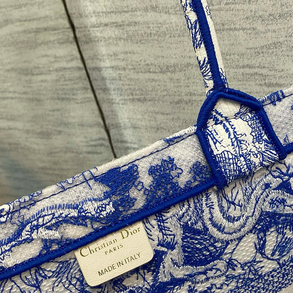Dior MEDIUM DIOR BOOK TOTE - Top Club