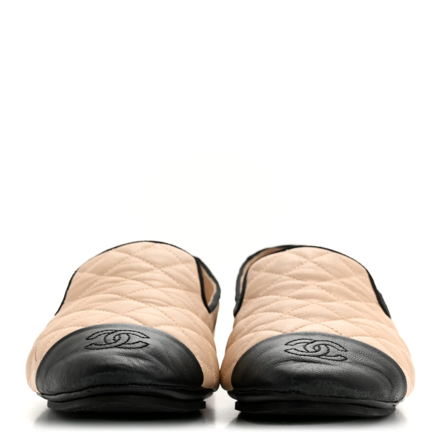 Lambskin Quilted Cap Toe Slipper With Pouch 39 Beige Black - Top Club