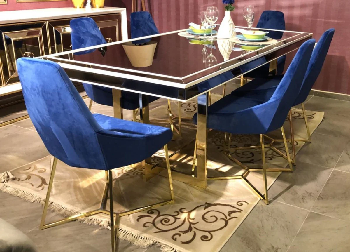 Included in delivery: 1x dining table