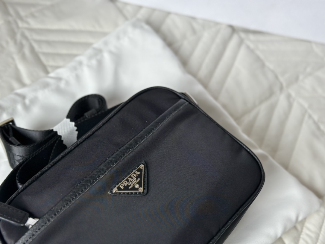 Pra new arrival men and women bag size : 24*15cm - Top Club