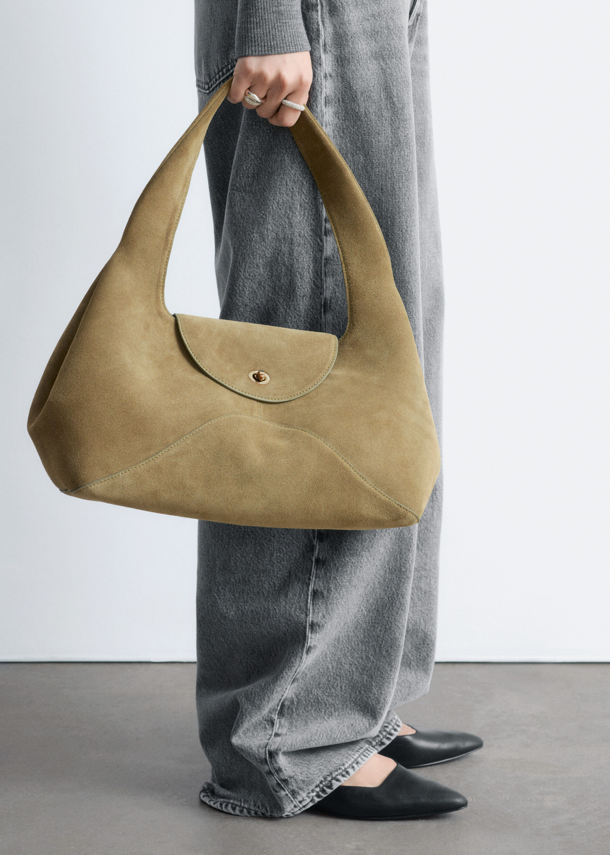 & Other Stories CURVED SHOULDER BAG