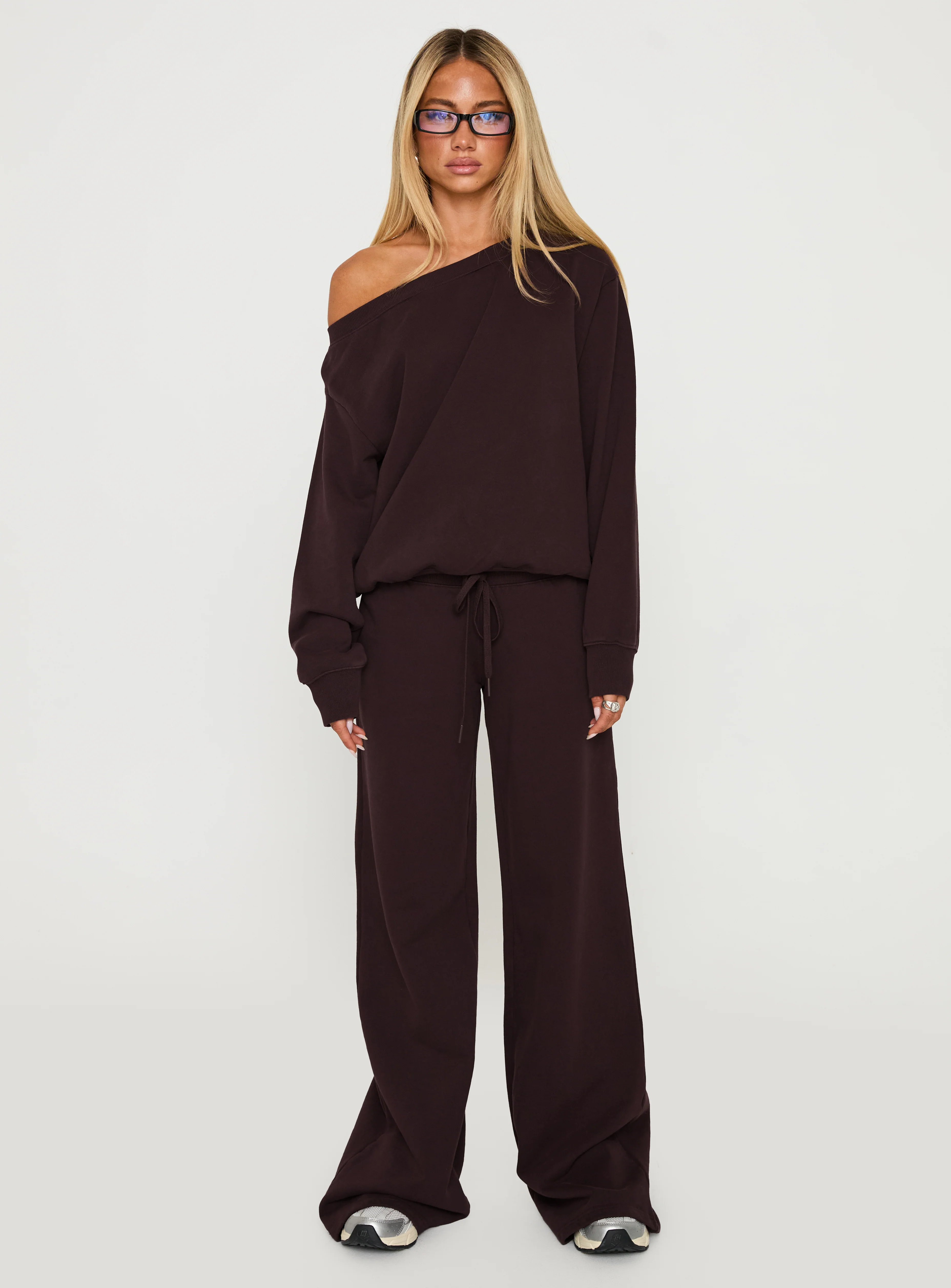 Wellness Off The Shoulder Jumper Brown