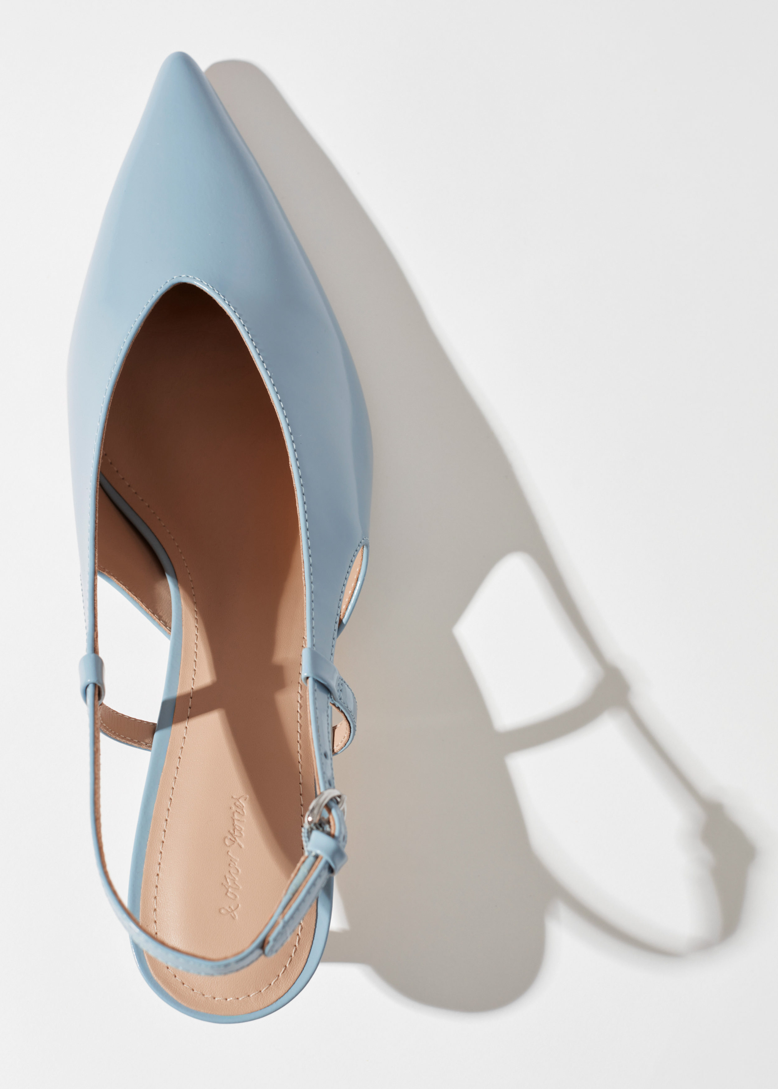 & Other Stories CLASSIC LEATHER SLINGBACK PUMPS