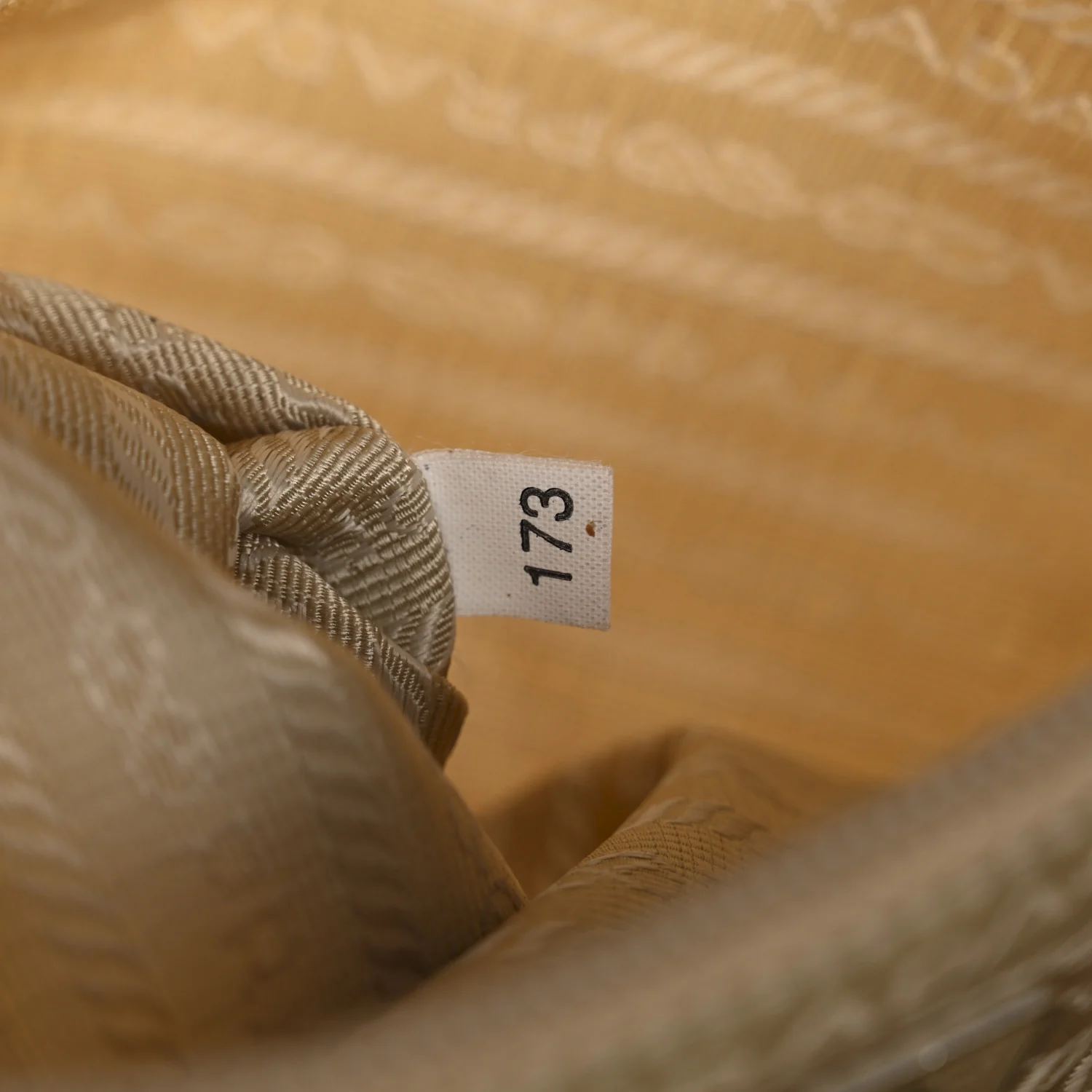 Nylon Vela Shopping Tote Sesamo - Top Club