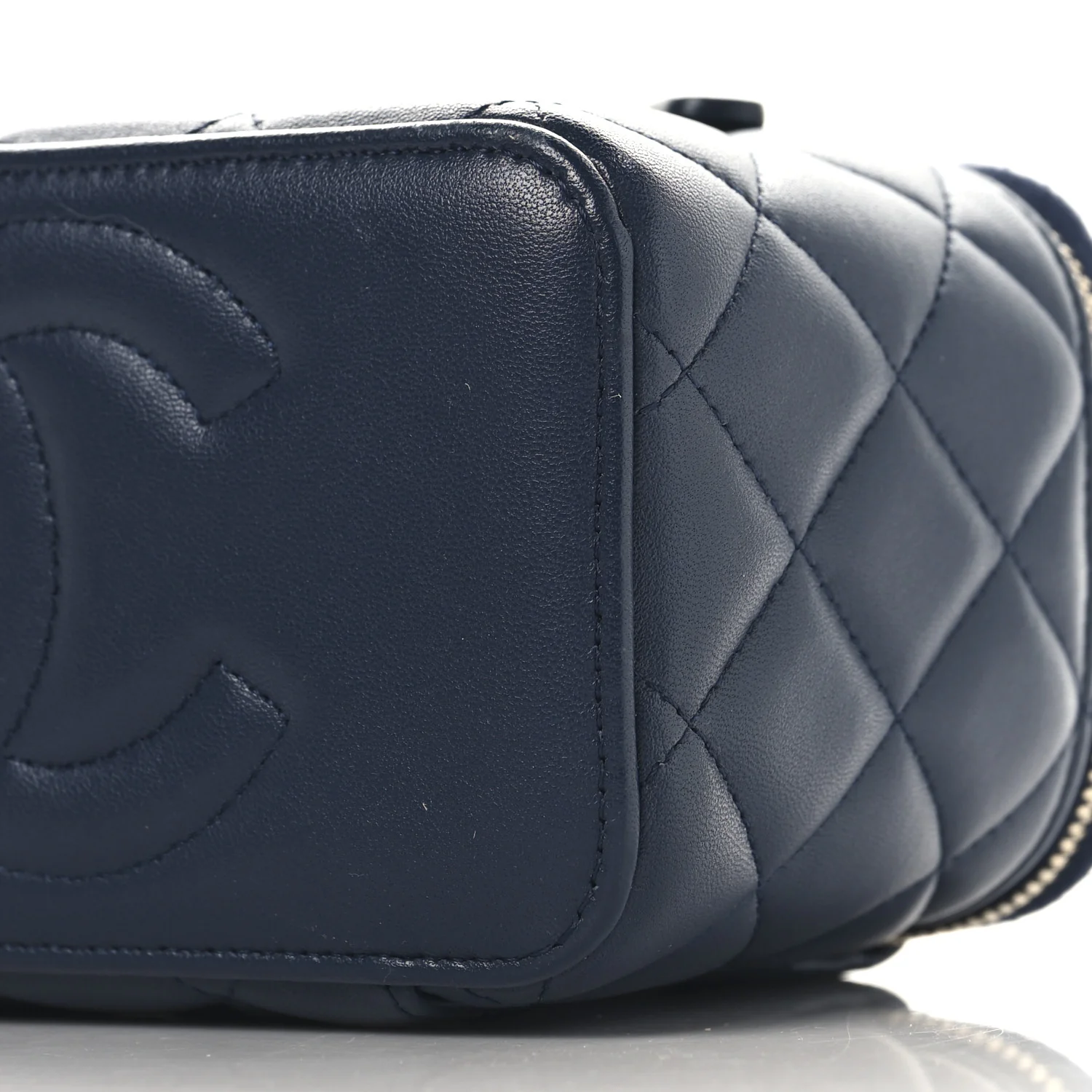 Lambskin Quilted Metal Small Top Handle Vanity Case With Chain Blue - Top Club