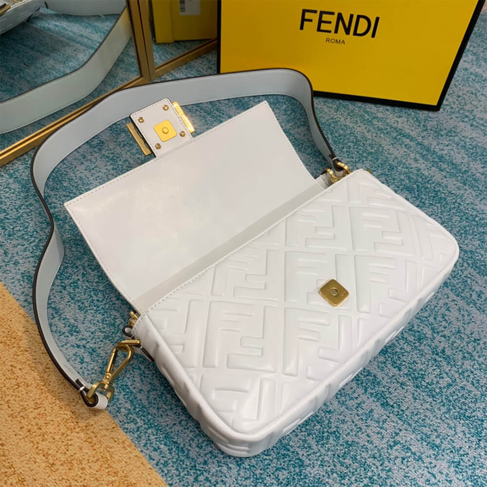 Fendi Baguette - Top Club
