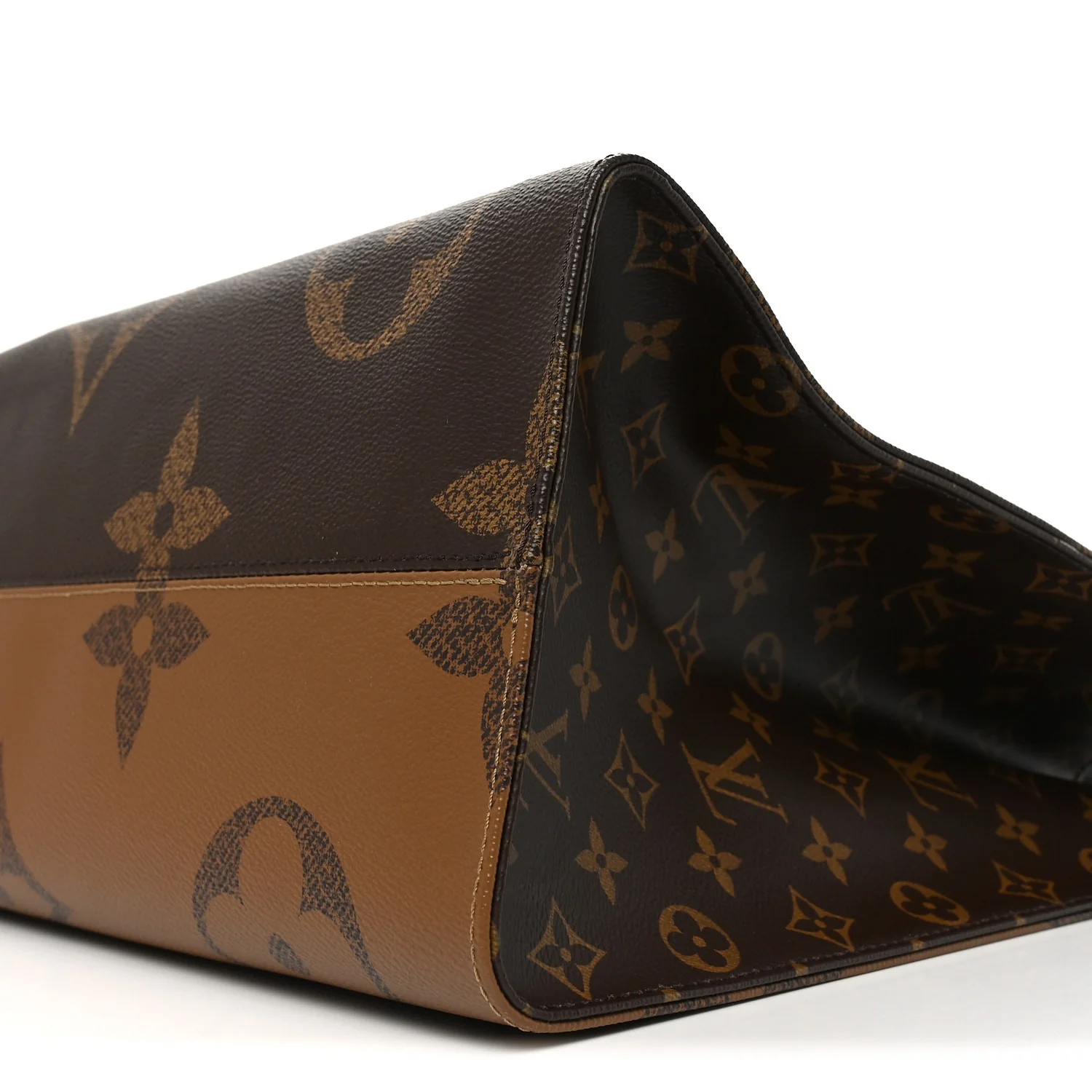 Reverse Monogram Giant Onthego GM - Top Club