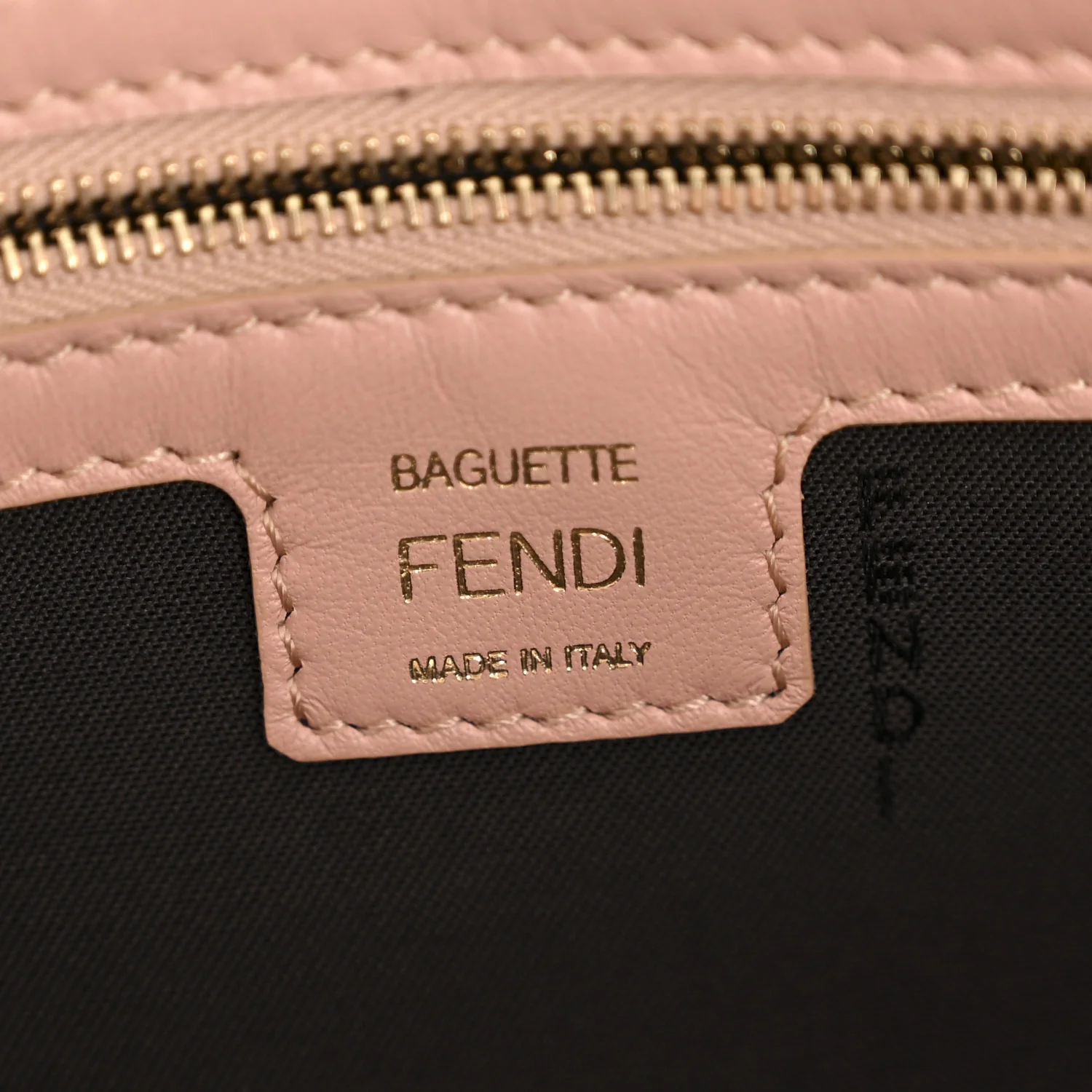 Nappa FF 1974 Embossed Baguette Rosa Bourbon - Top Club