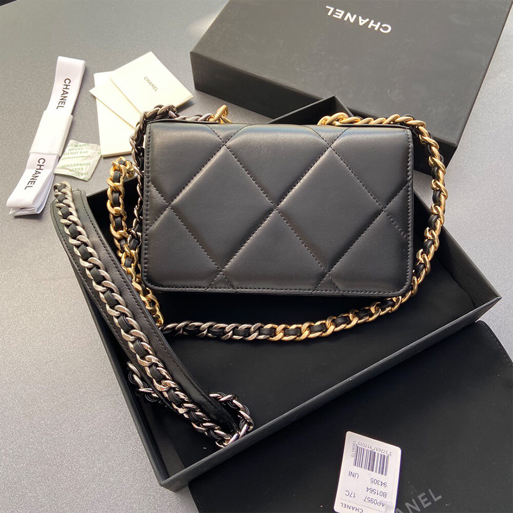 CHANEL 19 Wallet on Chain(high-end grade) - Top Club