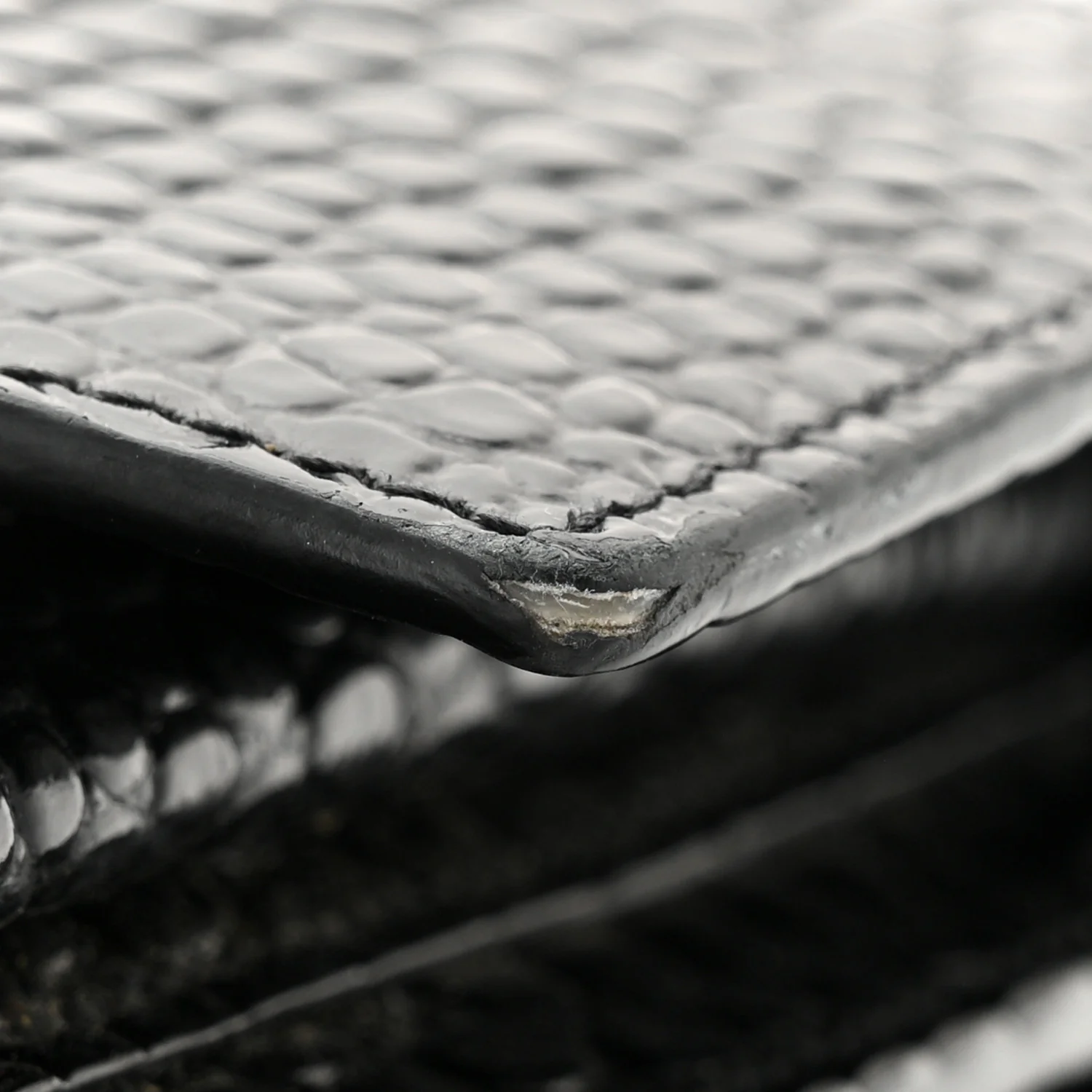 Calfskin Crocodile Embossed Medium Monogram Sunset Black - Top Club
