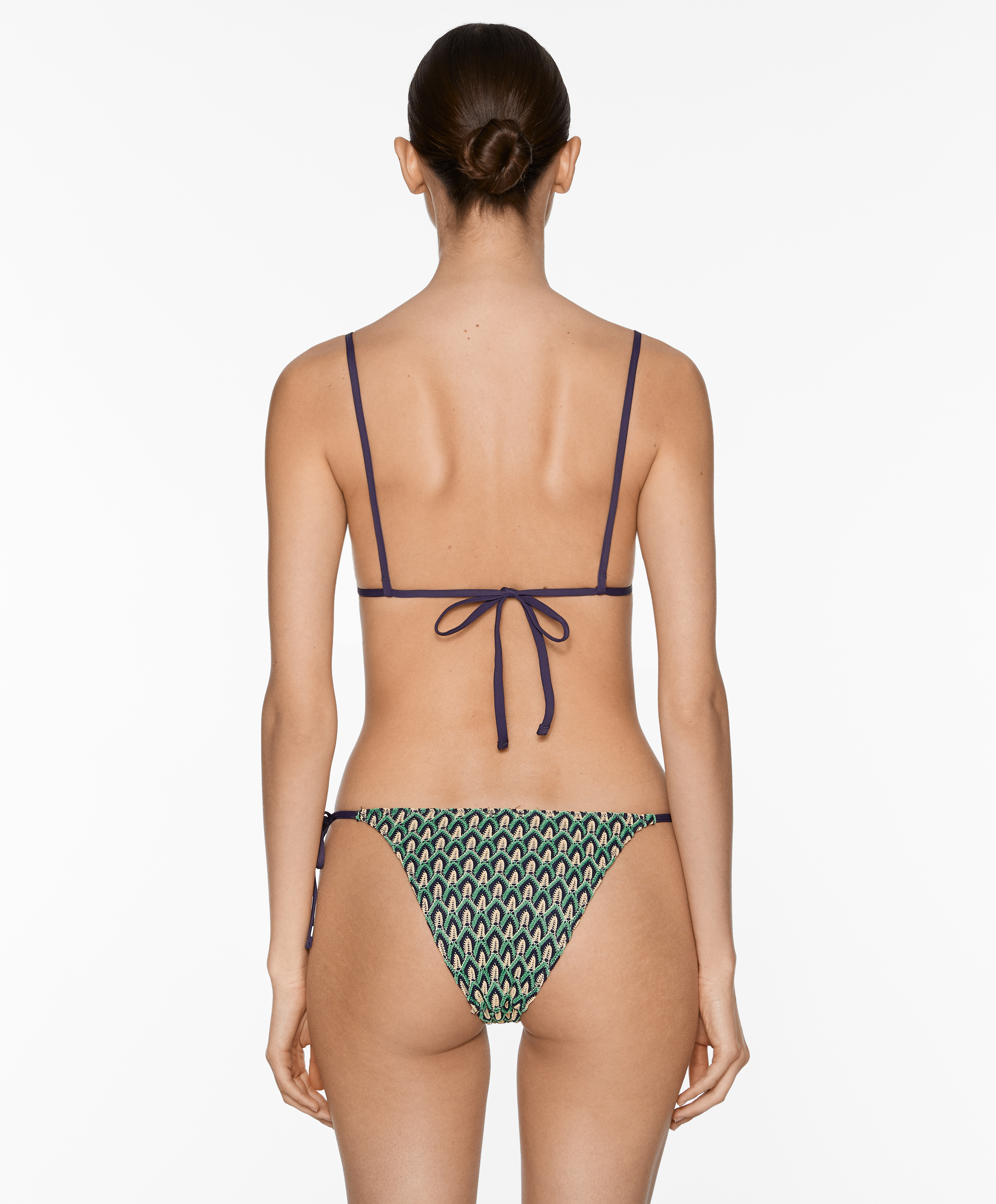 OYSHO Medium-coverage crochet bikini briefs with ties