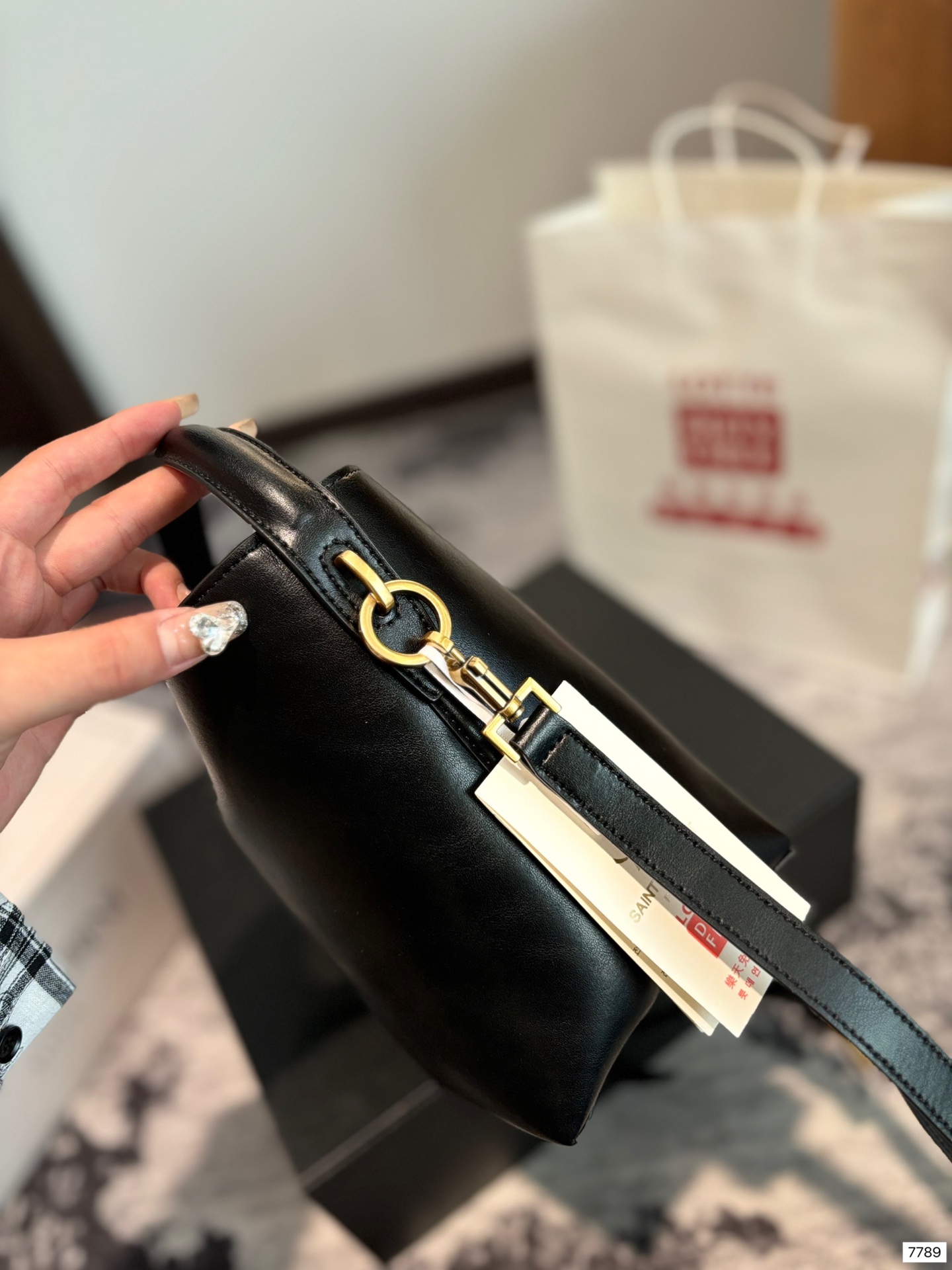 Y Le 37 Bucket small bag size: 16*19 cm - Top Club