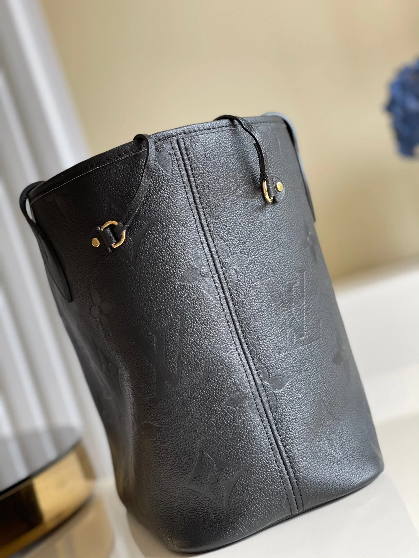 Louis Vuitton Tote Leather Bag - Top Club
