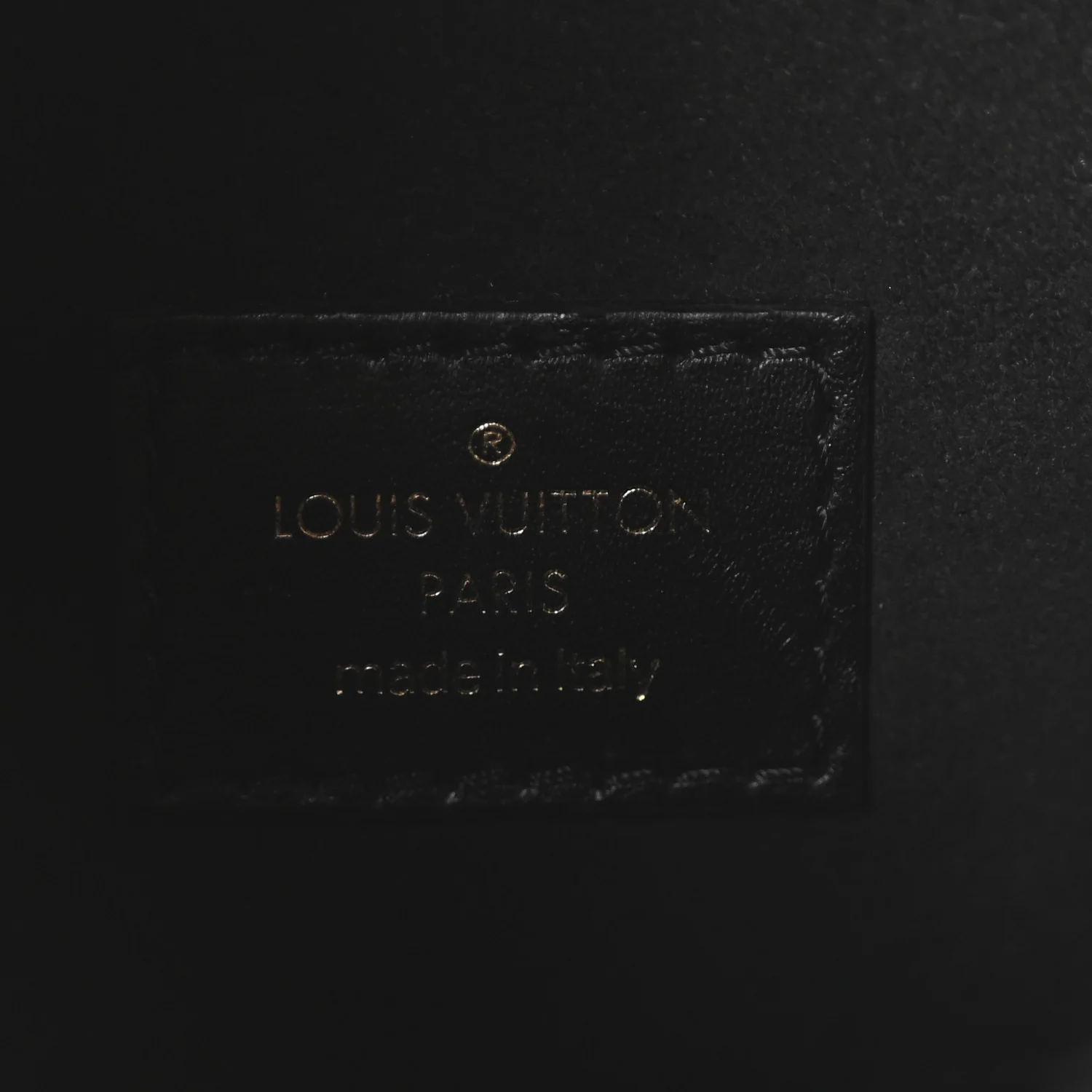 Reverse Monogram Chantilly Lock Black - Top Club