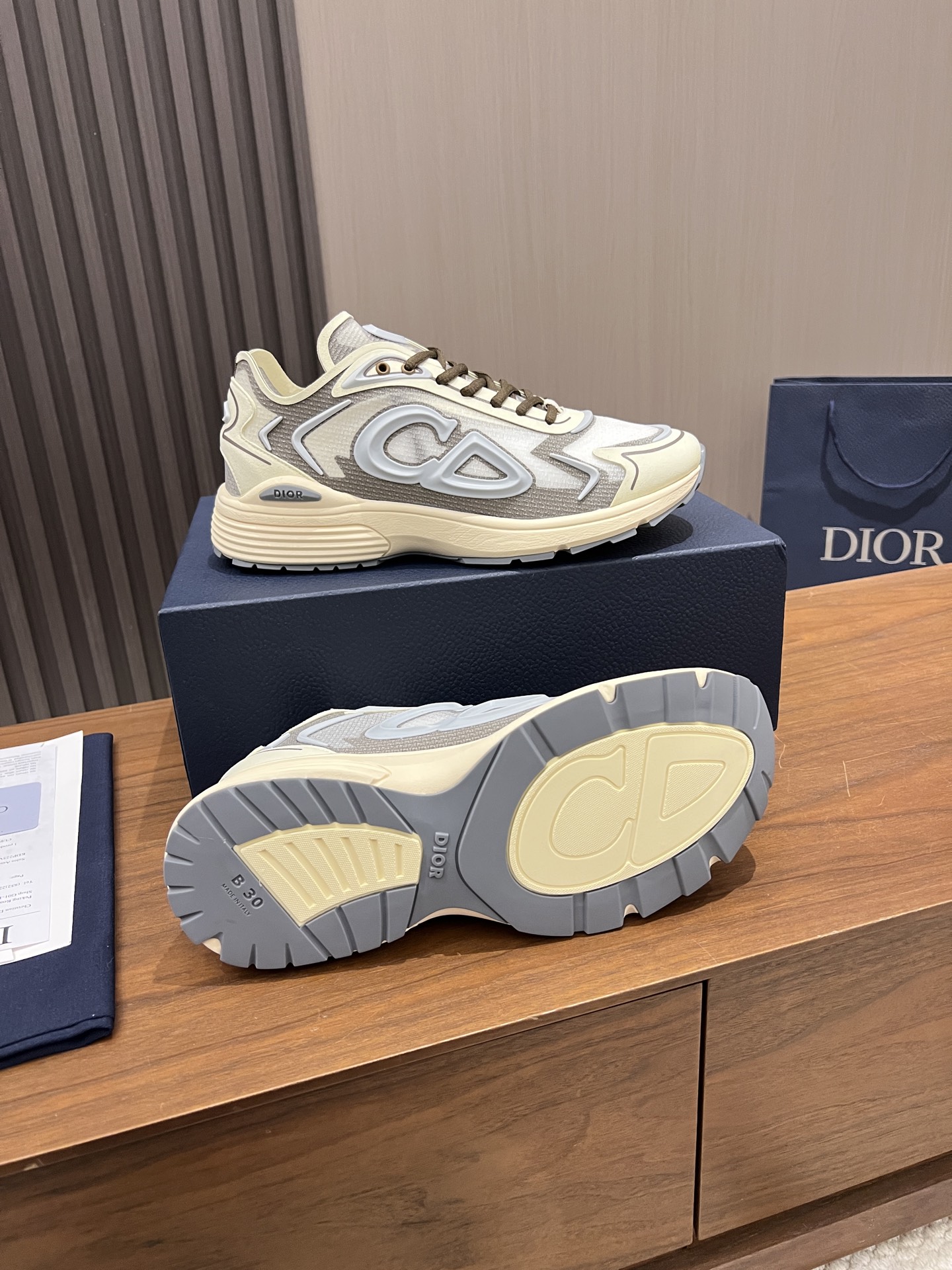 Dior 迪奥 B30 网眼织物  低筒 休闲鞋 运动鞋 板鞋 男鞋 女鞋 C5  网面 米色 3SN342ABF_H106 - Sneaker Replica Workshop