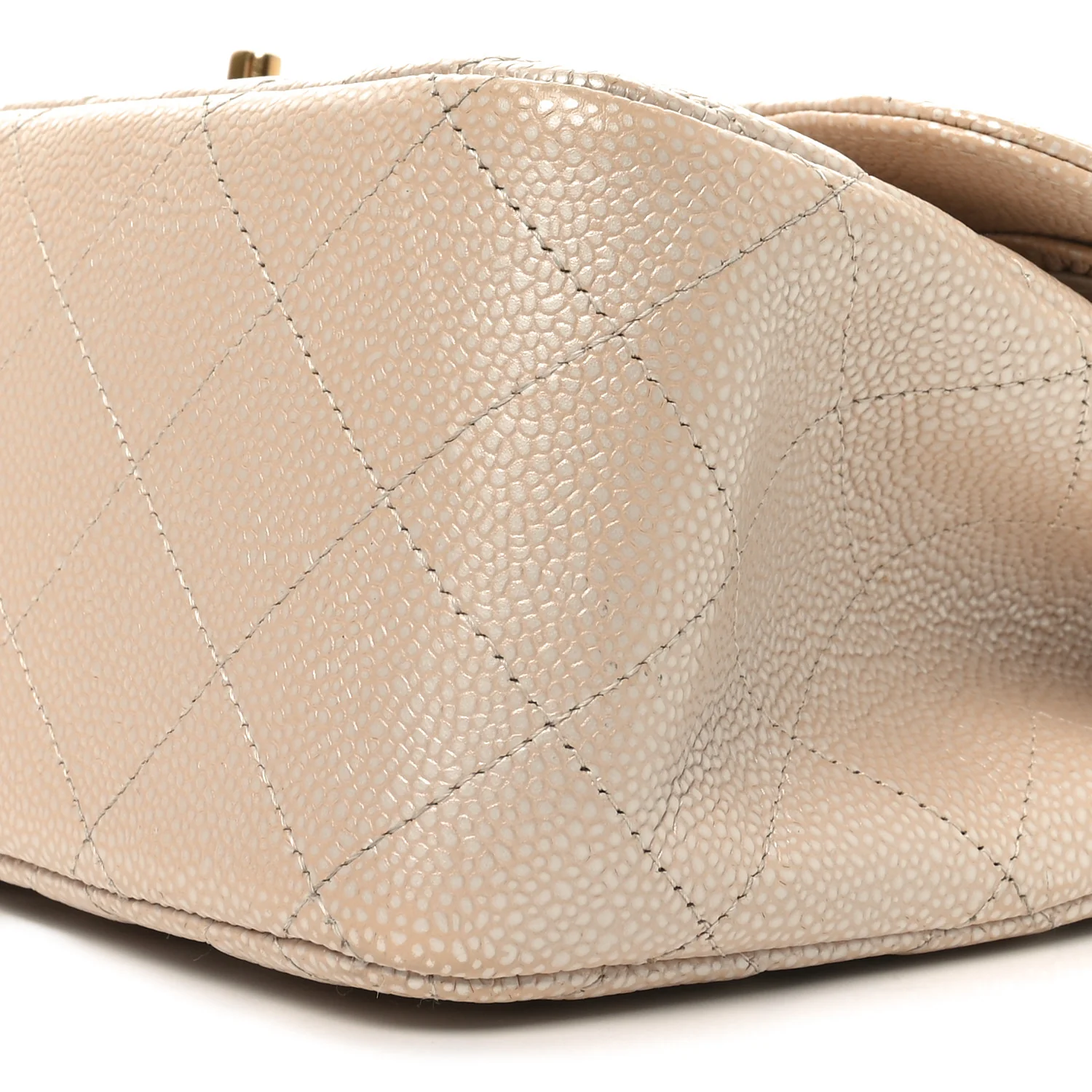 Iridescent Caviar Quilted Jumbo Double Flap Beige - Top Club