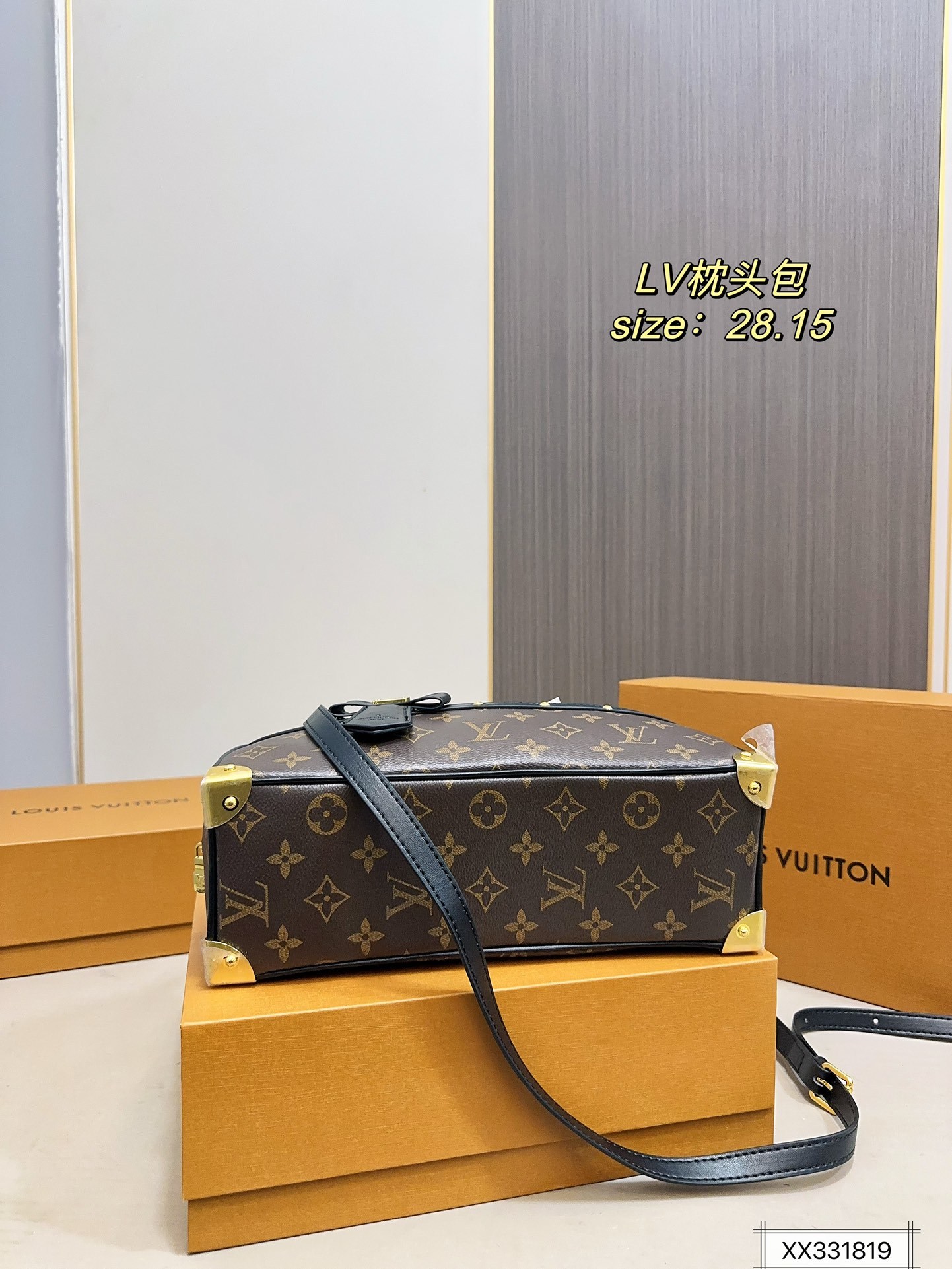 Louis new arrival bag size??28*15 cm - Top Club
