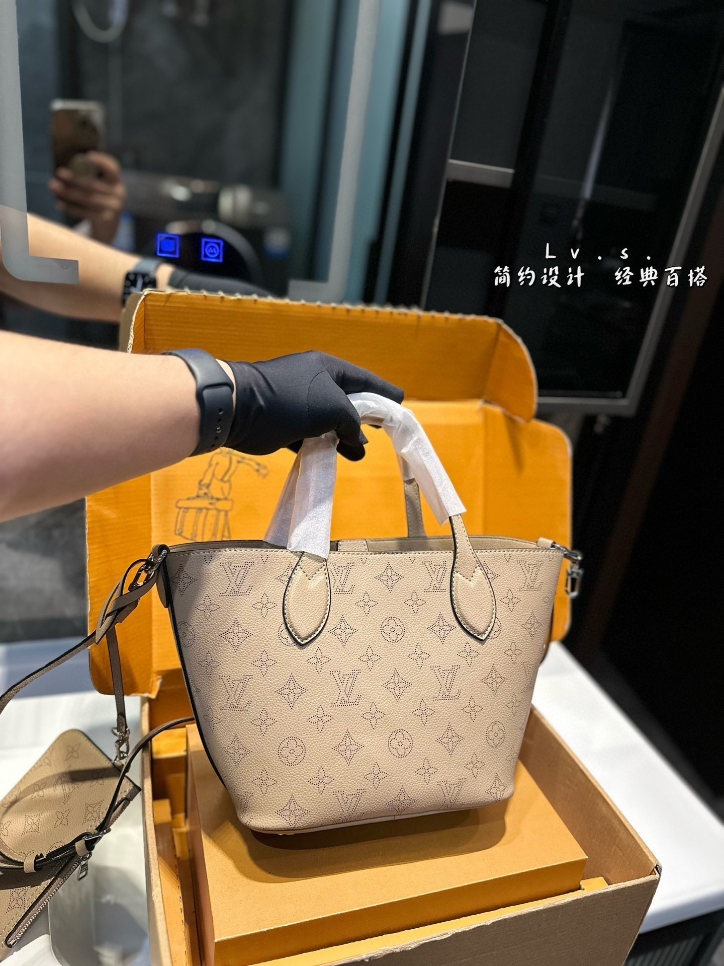 louis new arrival tote bucket bag size:21 * 20cm - Top Club