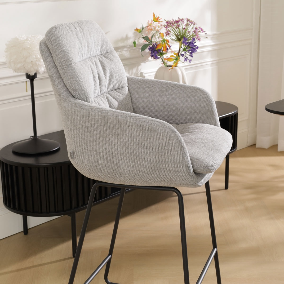 Barkruk Nino-Mia beige - zwart onderstel - 75 cm