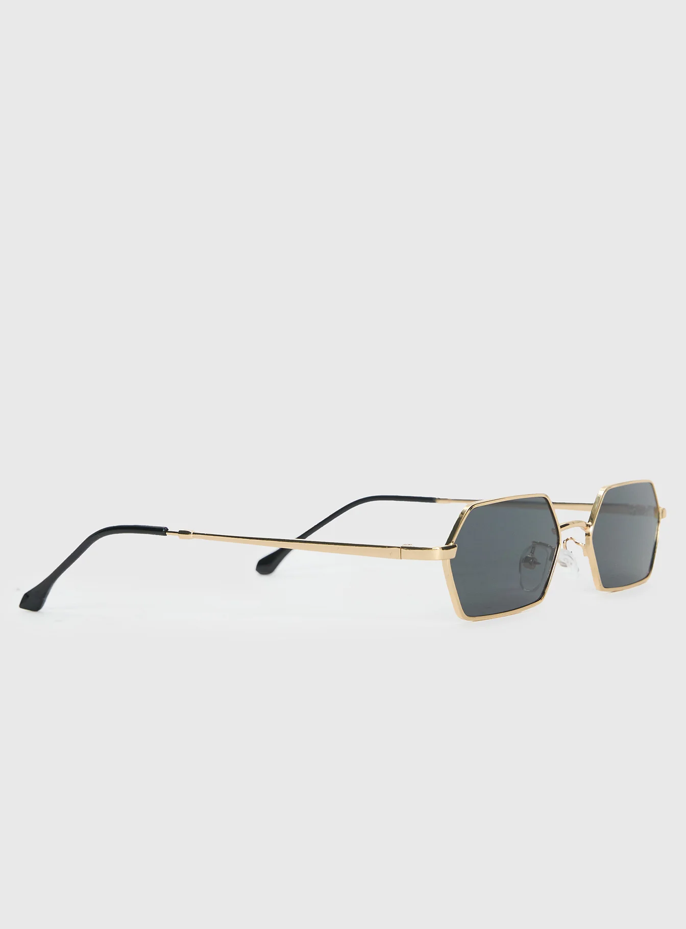 Coast To Coast Sunglasses Gold / Black