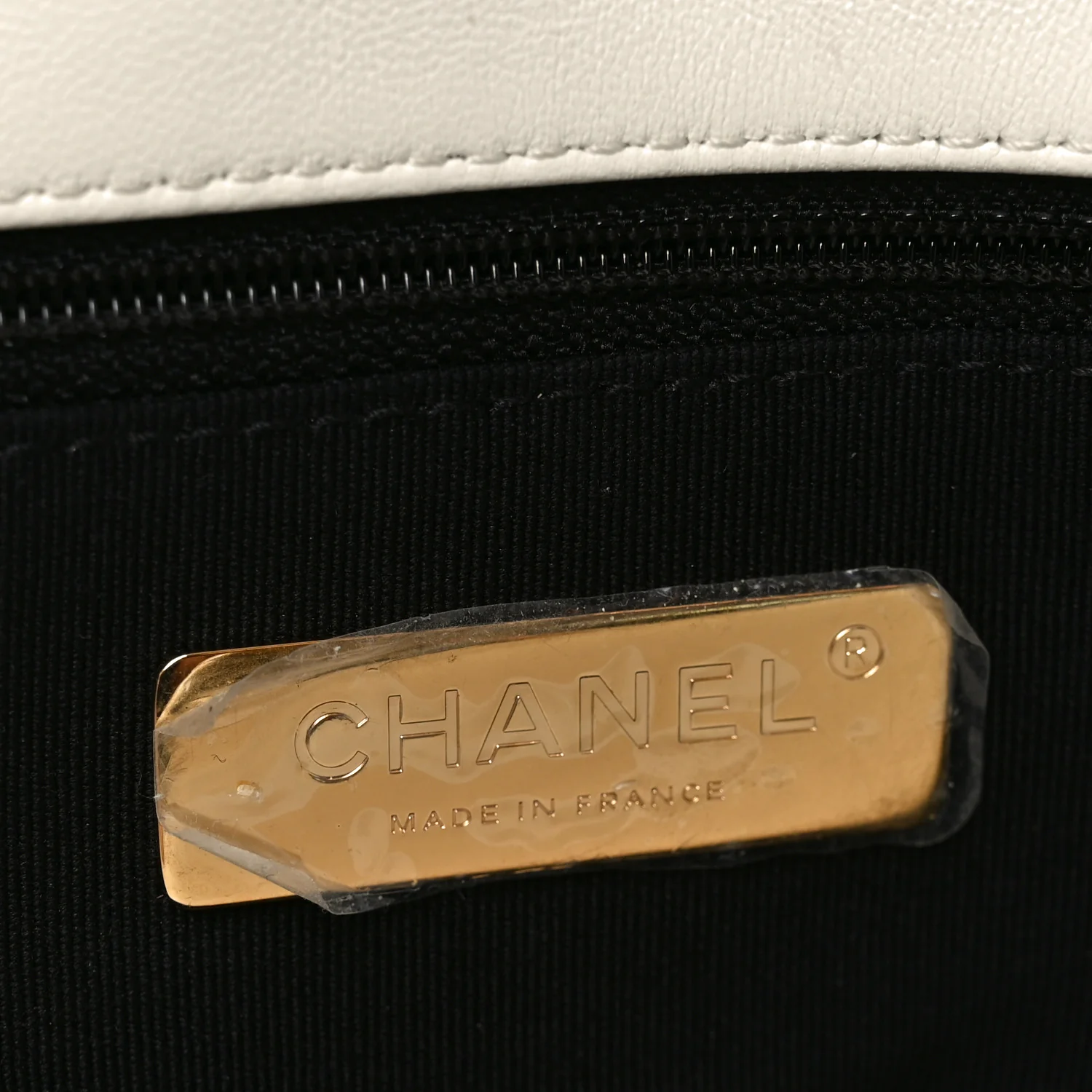 Quilted Large Chanel 19 Flap White - Top Club