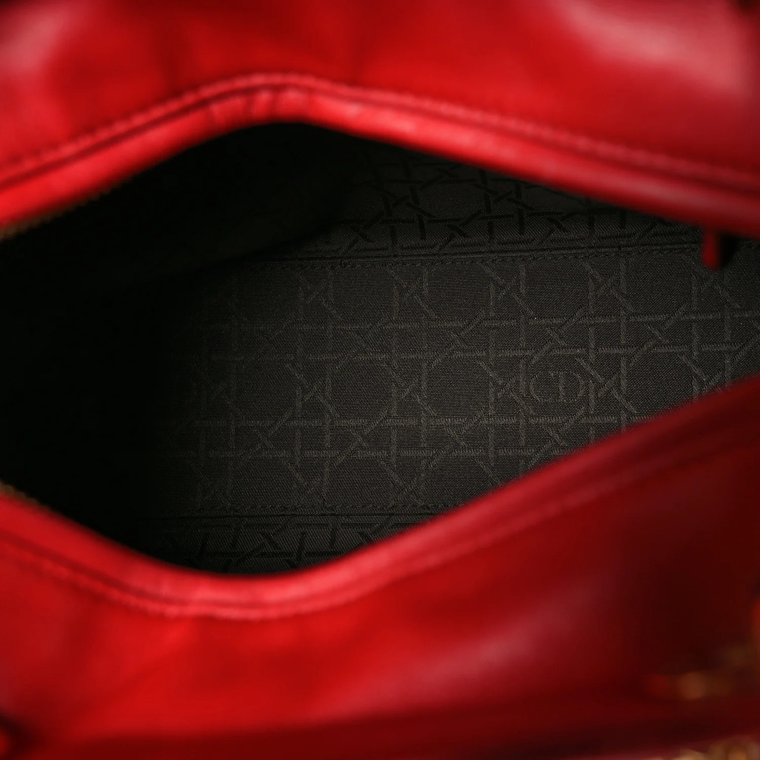 Lambskin Cannage Medium Lady Dior Red - Top Club