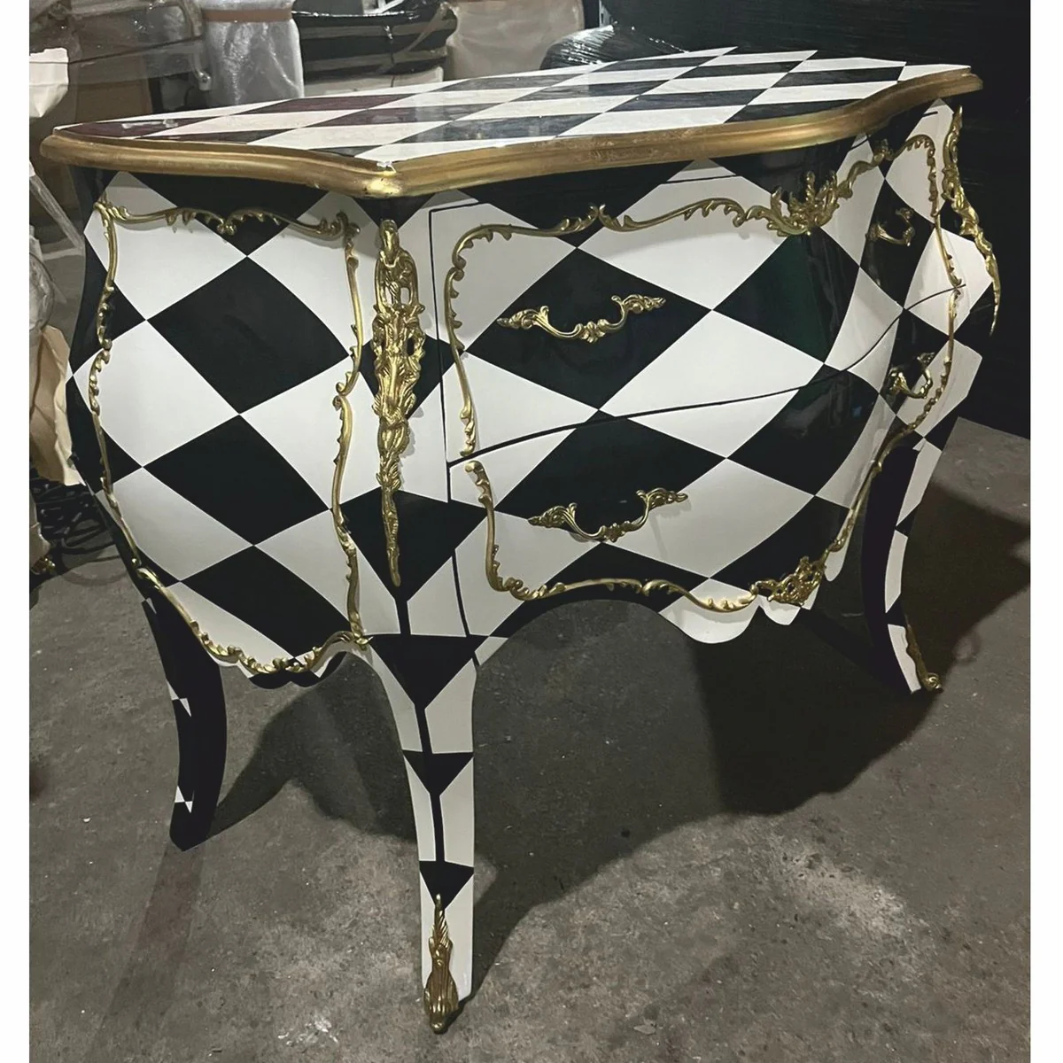 Baroque chest of drawers with checkered design and 2 drawers black / white / gold - Baroque furniture