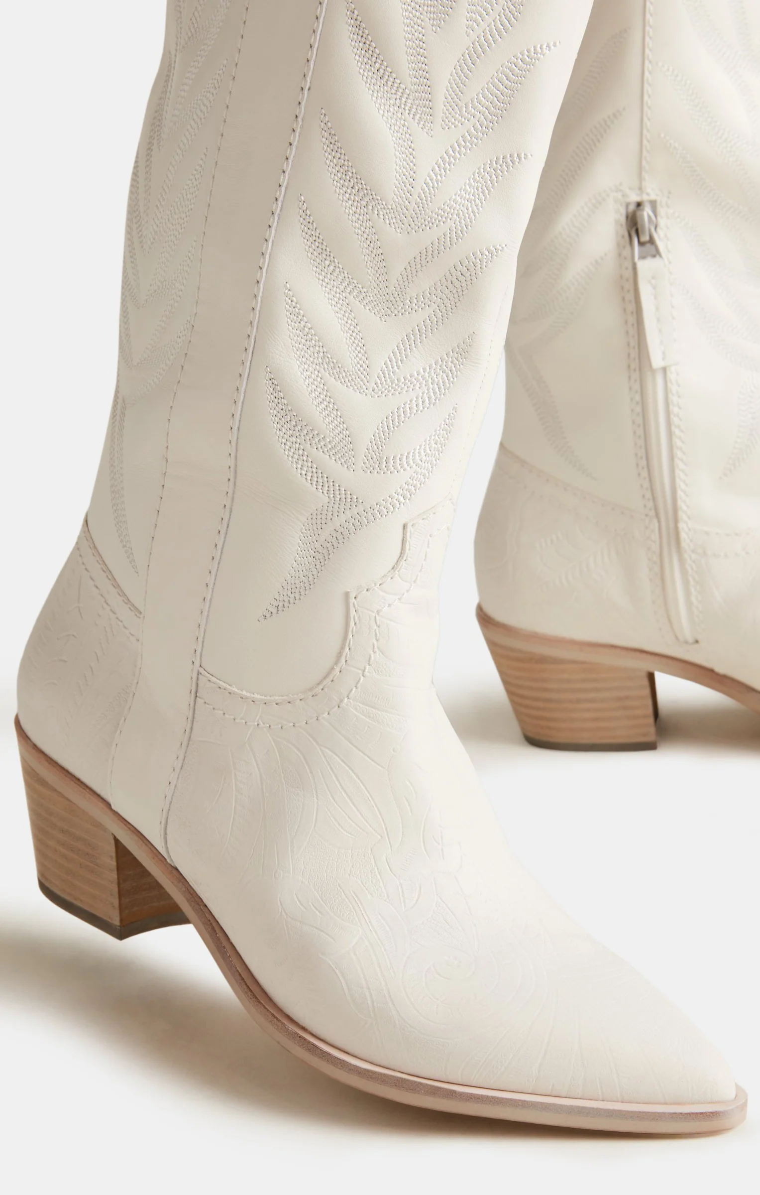 Dolce Vita Solei Western Boot ~ White