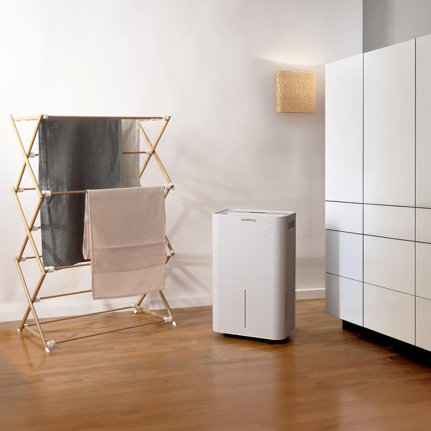 Innoliving Deumidificatore 20-40L, Modalità Asciugatura e Purificazione, Gas R290 Eco-Friendly, Timer 24h, Digitale, Capiente, Sbrina Autom (25L al Giorno (Serbatoio 4 Litri))