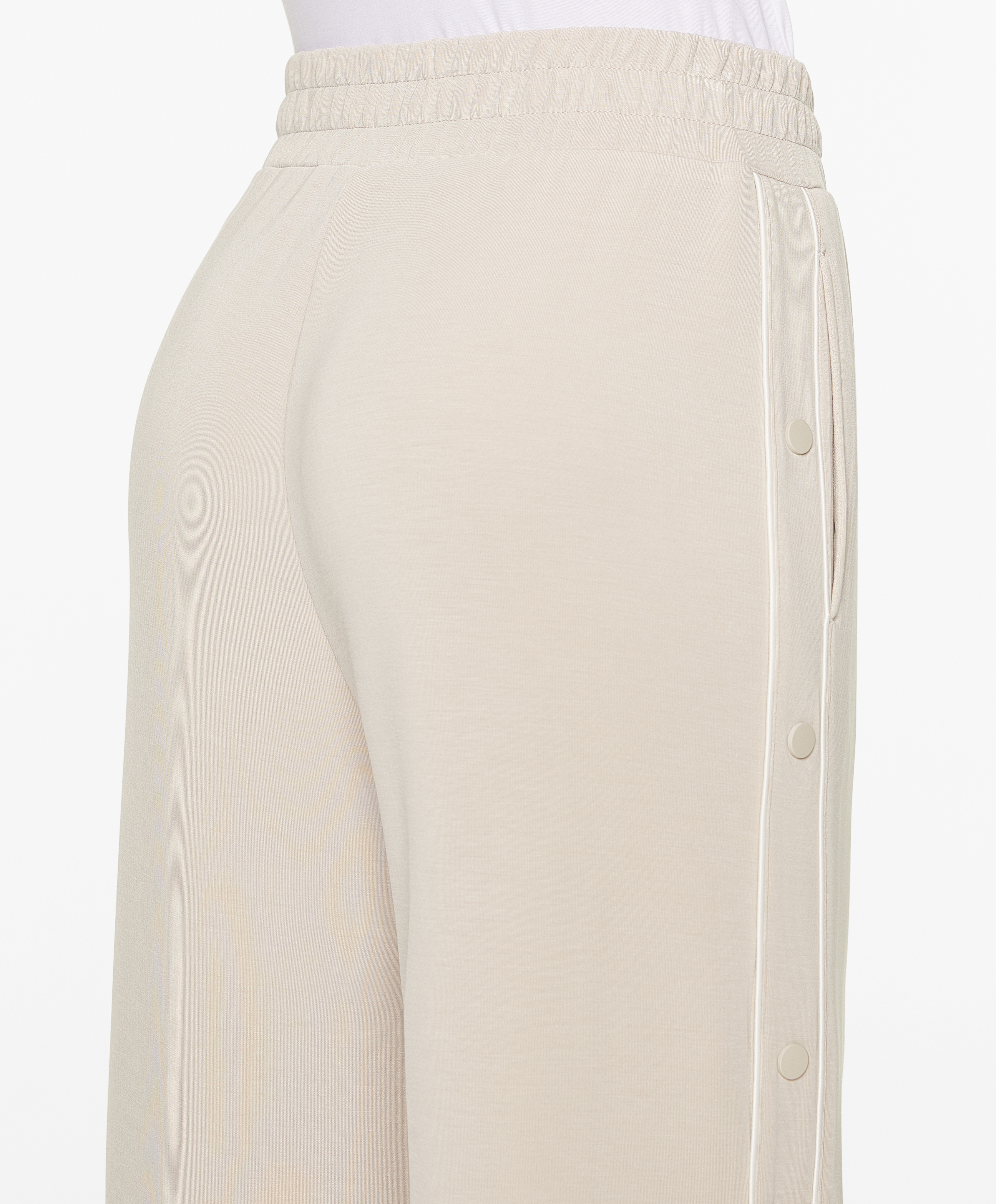 OYSHO Soft-touch wide, straight-leg trousers with modal and buttons