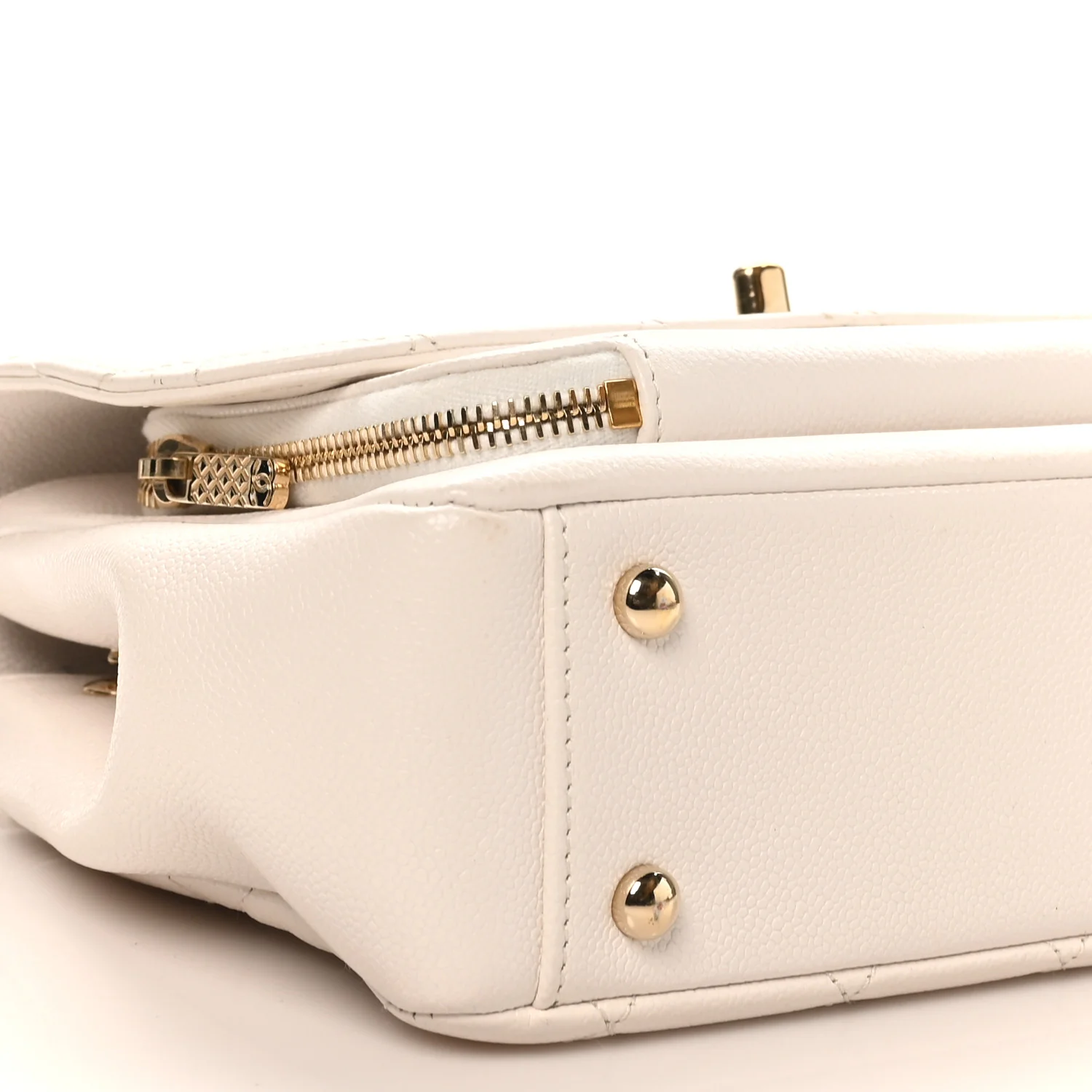 Caviar Quilted Medium Business Affinity Flap White - Top Club