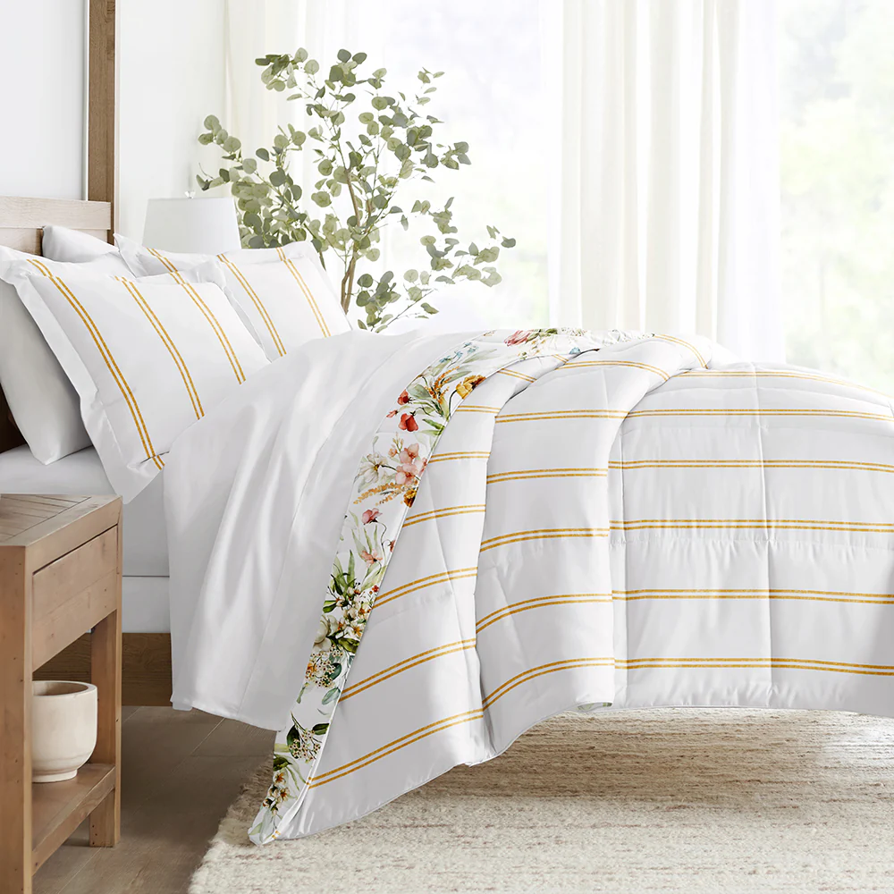 Chintz Floral Reversible Down-Alternative Comforter Set - Sale