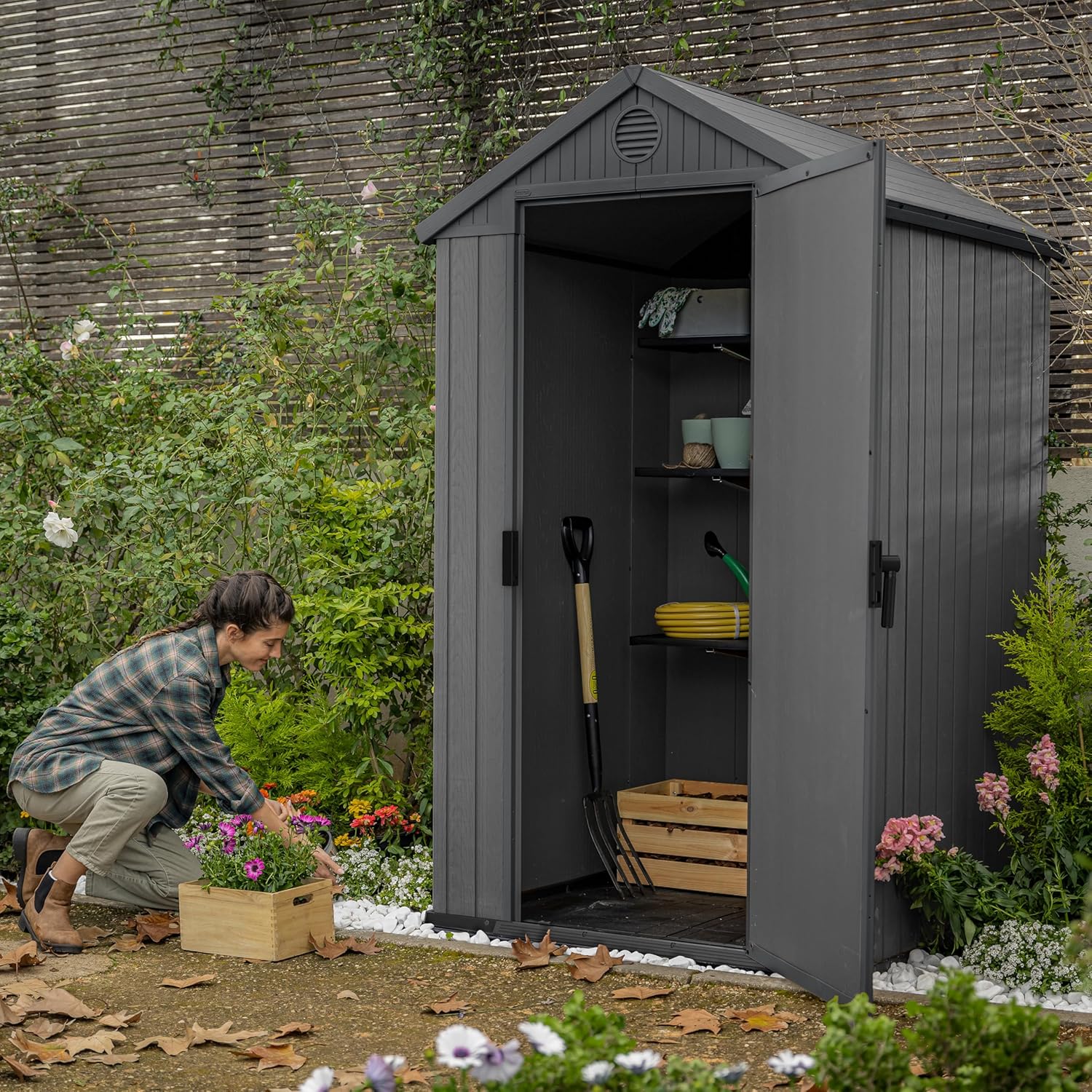 Keter Casetta da Giardino Darwin 4x4, Finitura Effetto Legno, Colore Grigio, 1,4 m², 125,8x117x205H cm