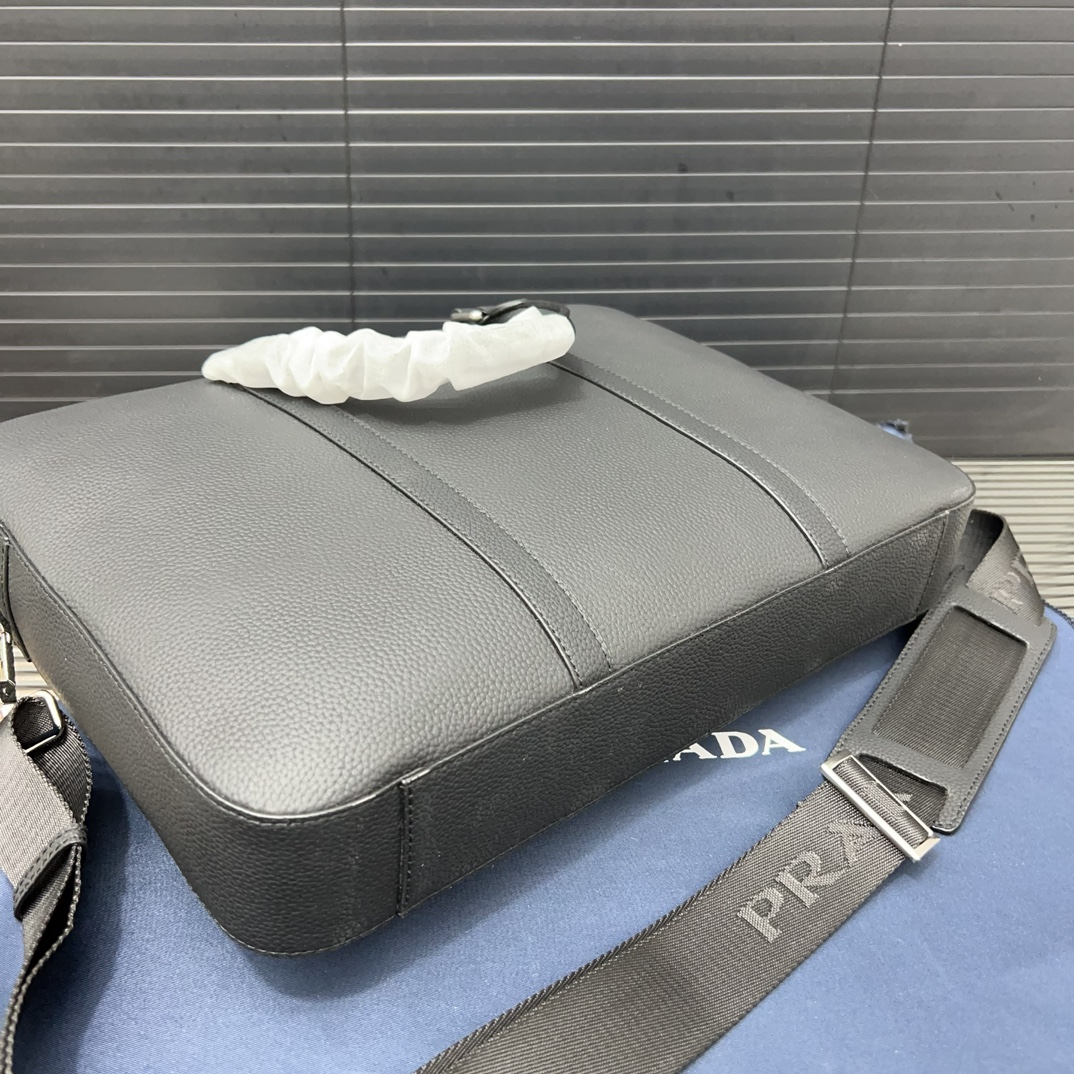 Pra new arrival briefcase laptop bag size: 38*28 cm - Top Club
