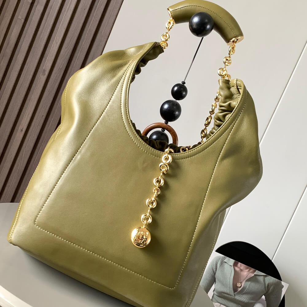 Loewe Medium Squeeze bag in nappa lambskin - Top Club