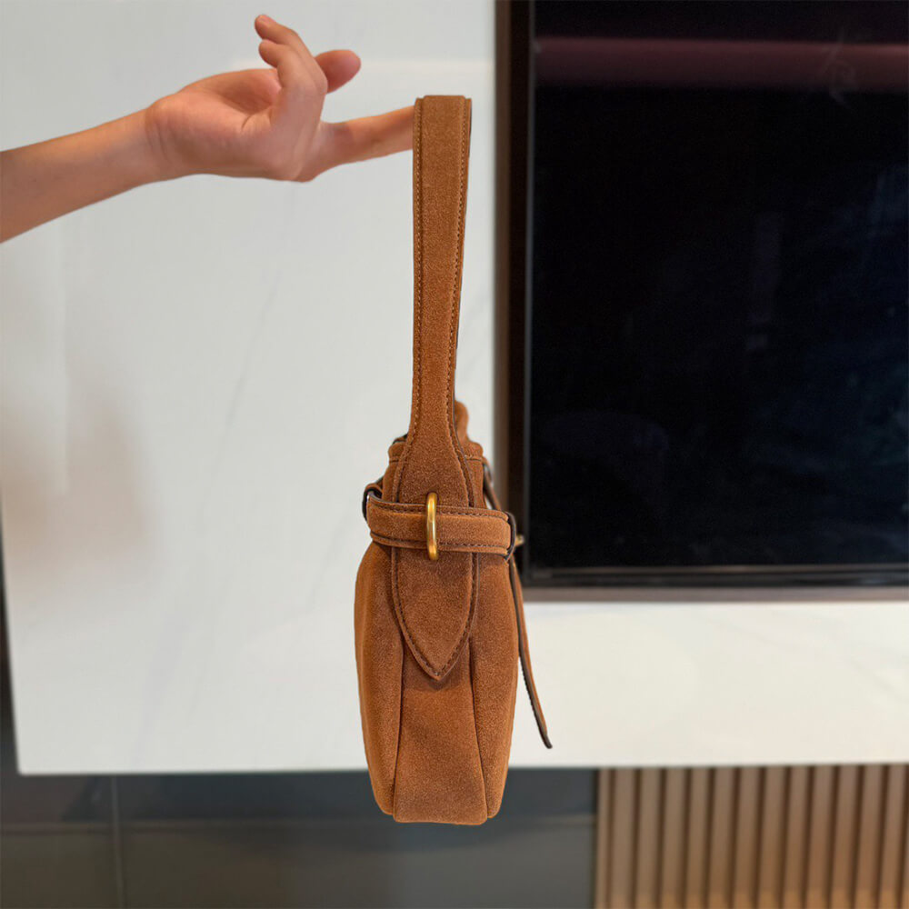 MIUMIU Regular Aventure suede bag(HIGH-END GRADE) - Top Club